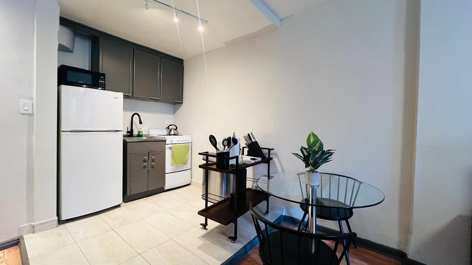 The Midtown Modern *
