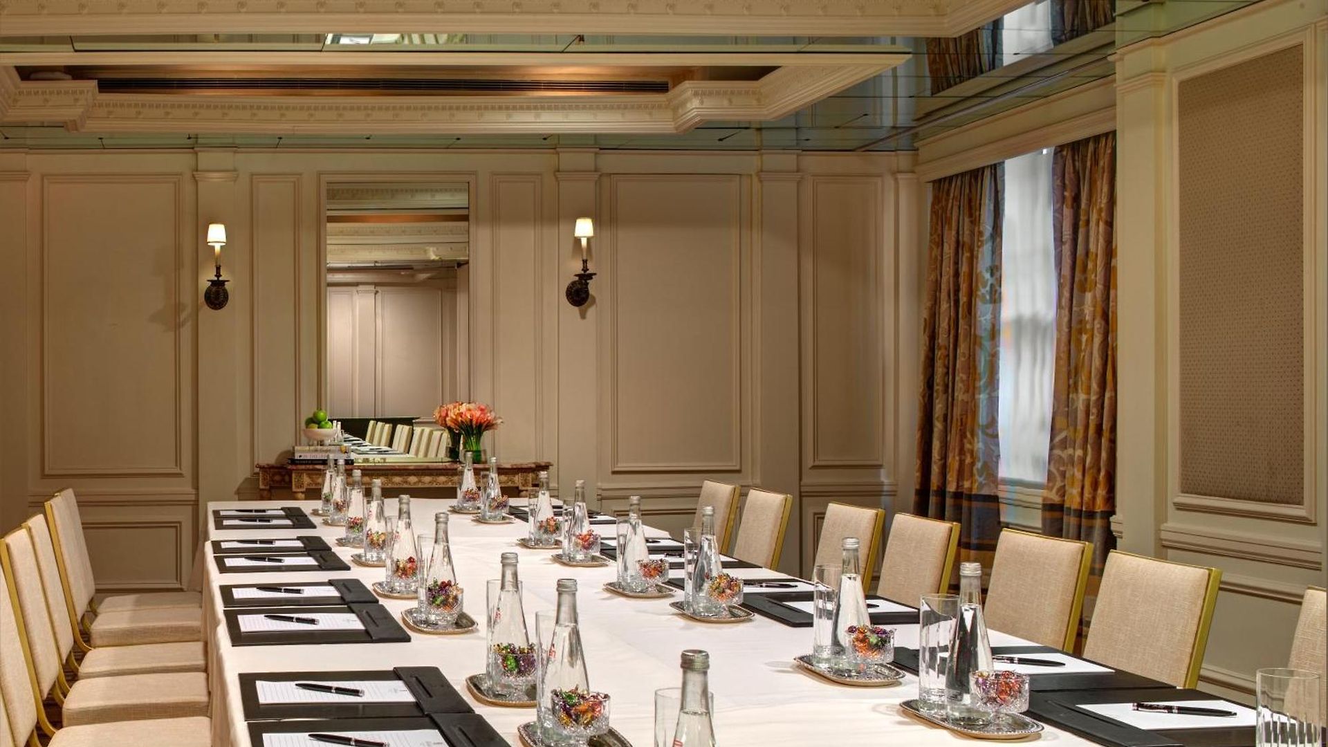 Hotel The Carlyle, A Rosewood New York