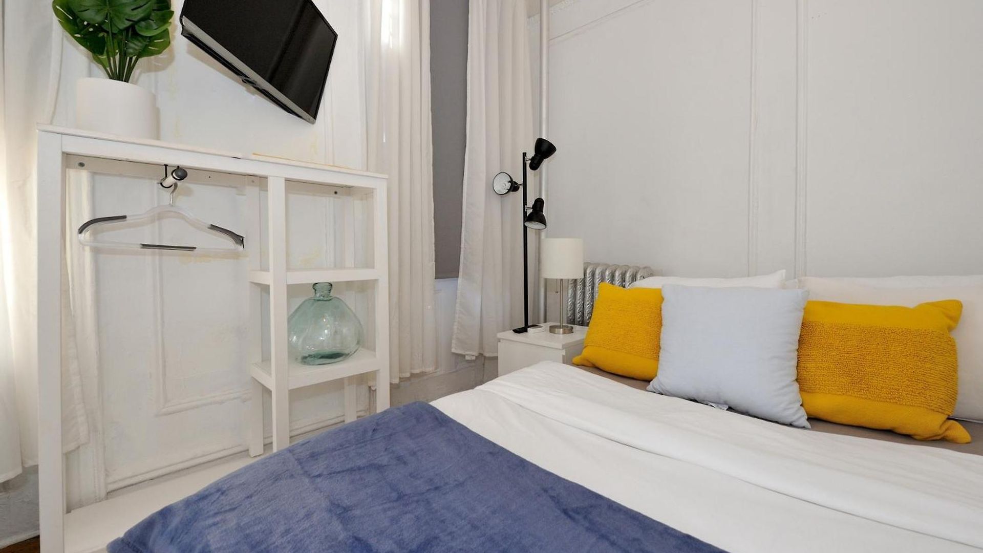 Midtown West Furnished 3br *