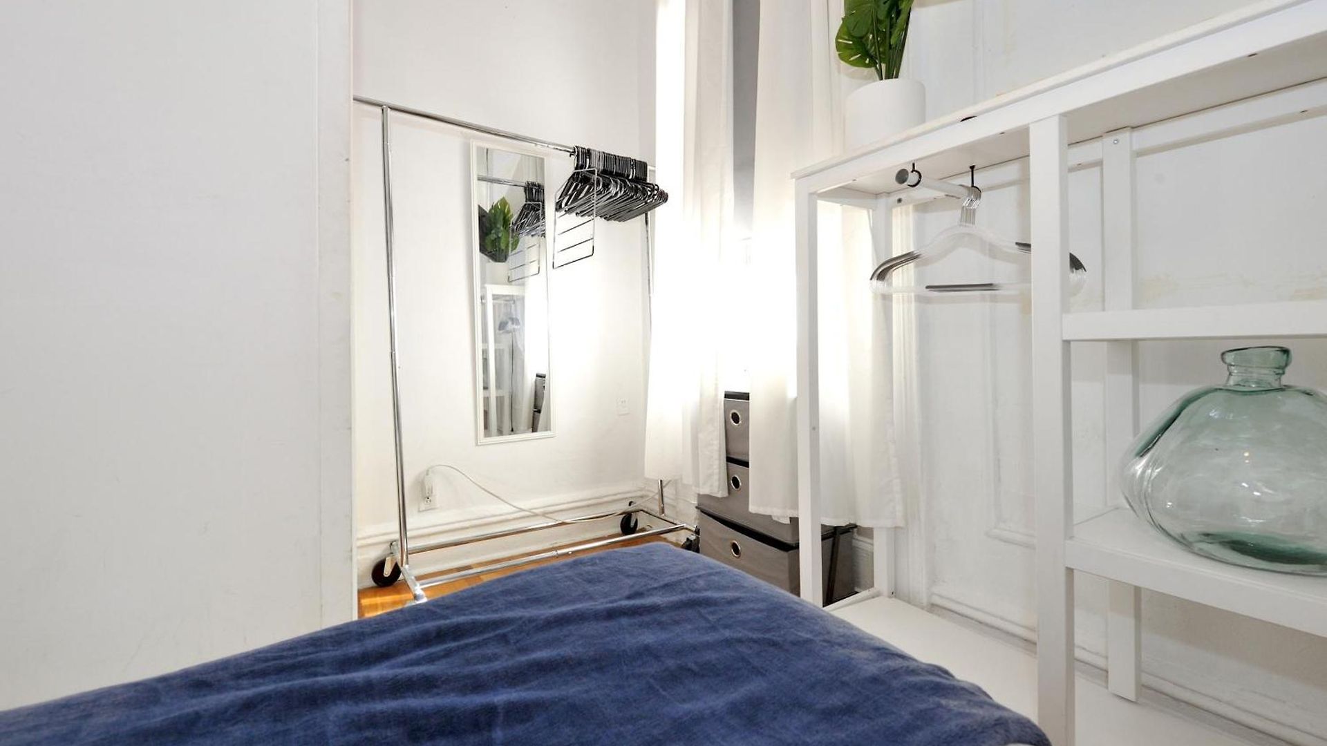 Midtown West Furnished 3br *