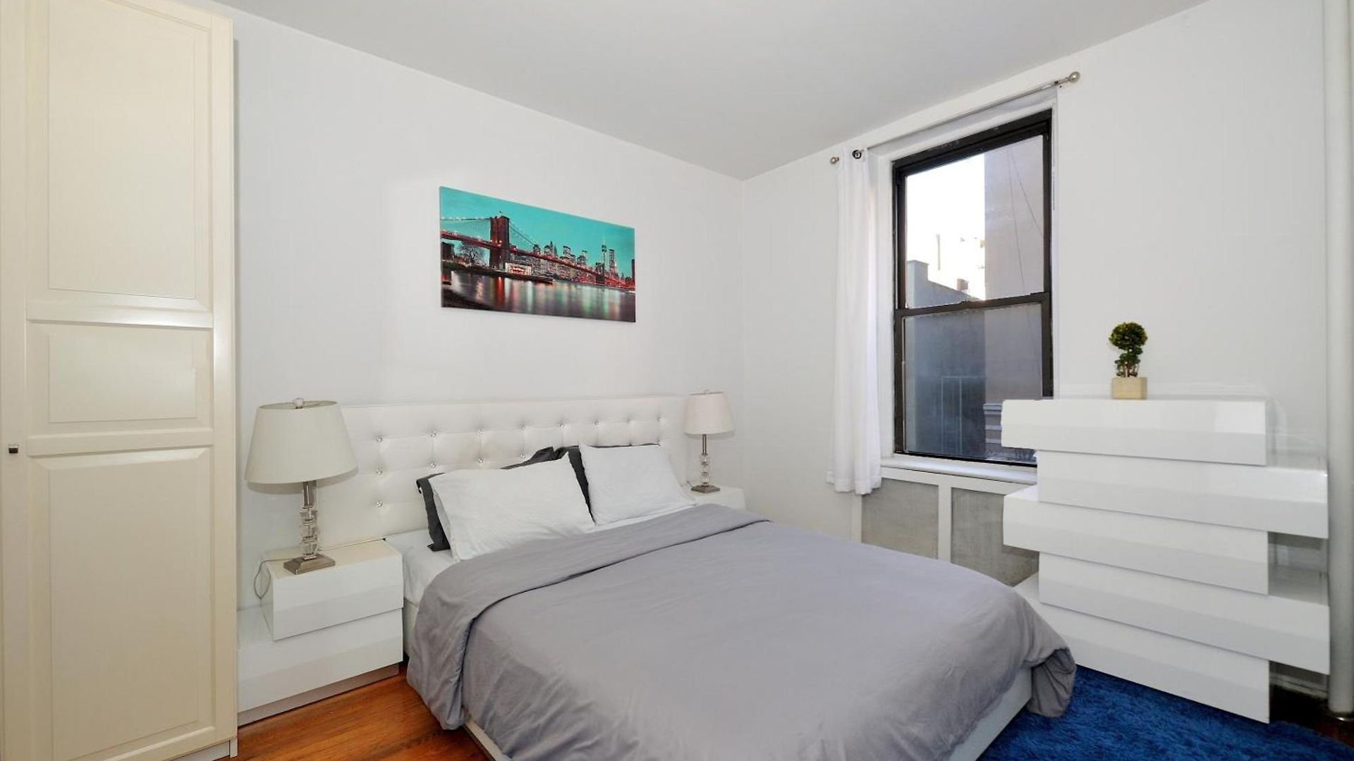Apartment Midtown West Furnished 3 Bedroom