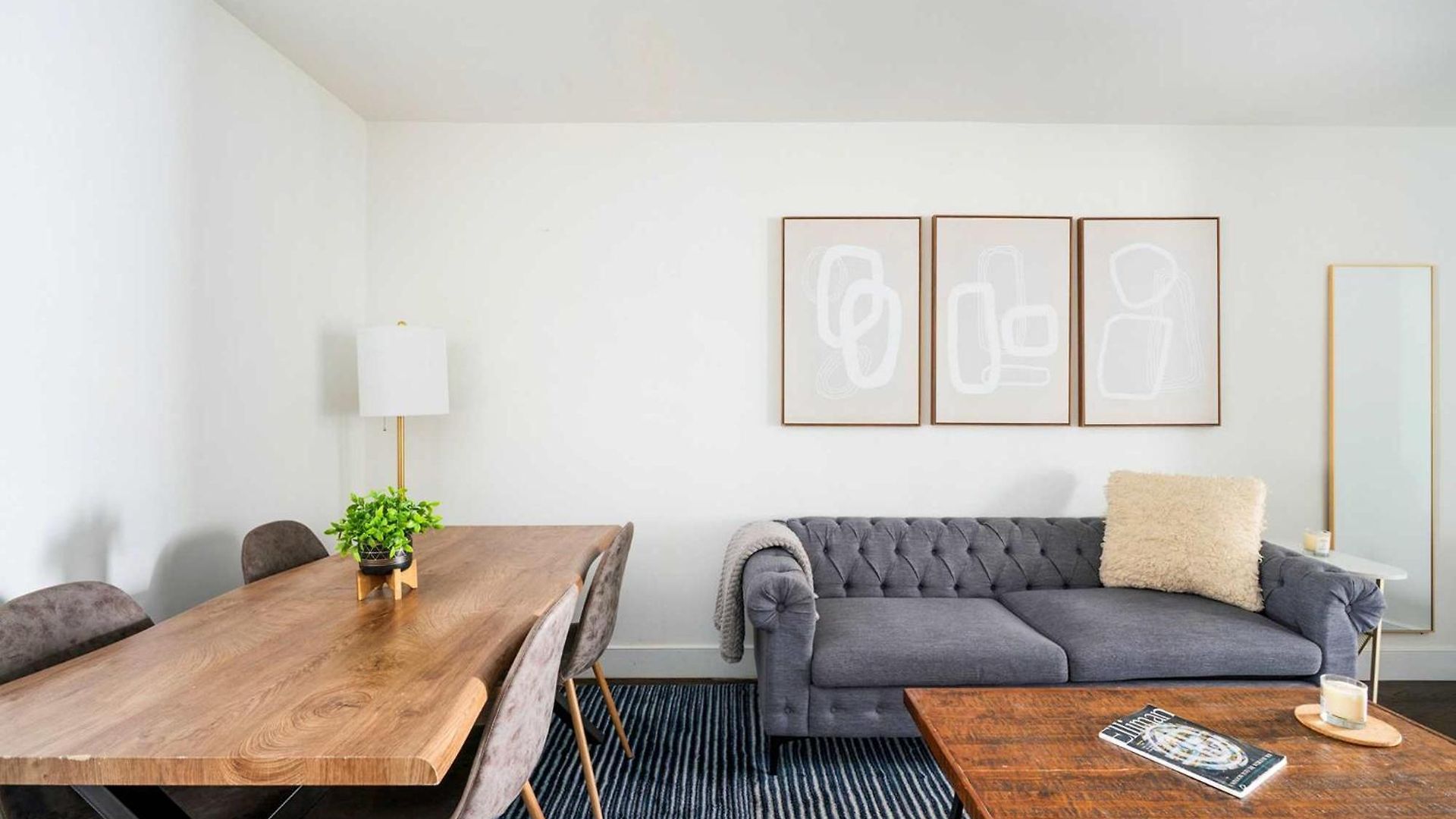 39-3 Newly Renovated 3 Bedroom Prime Midtown Sleeps 6