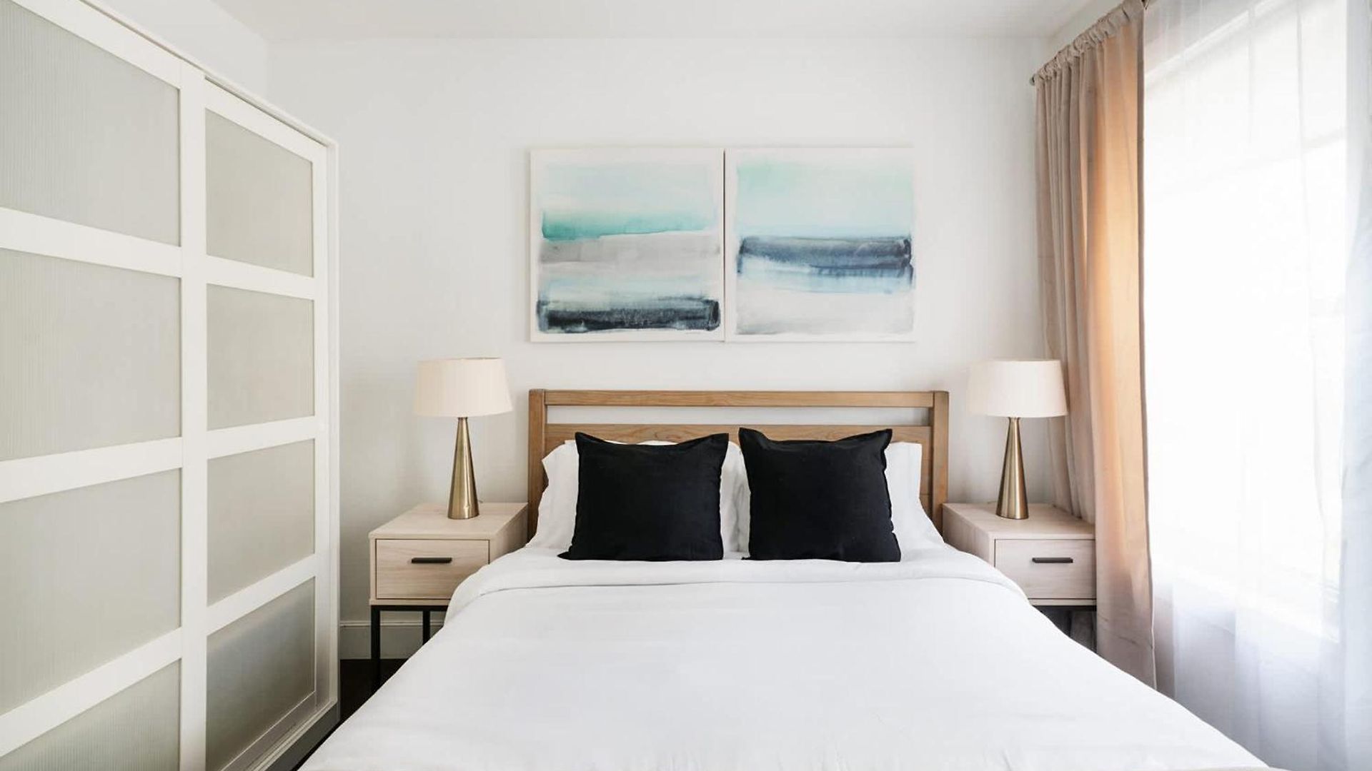 Apartment 39-3 Newly Renovated 3 Bedroom Prime Midtown Sleeps 6 New York