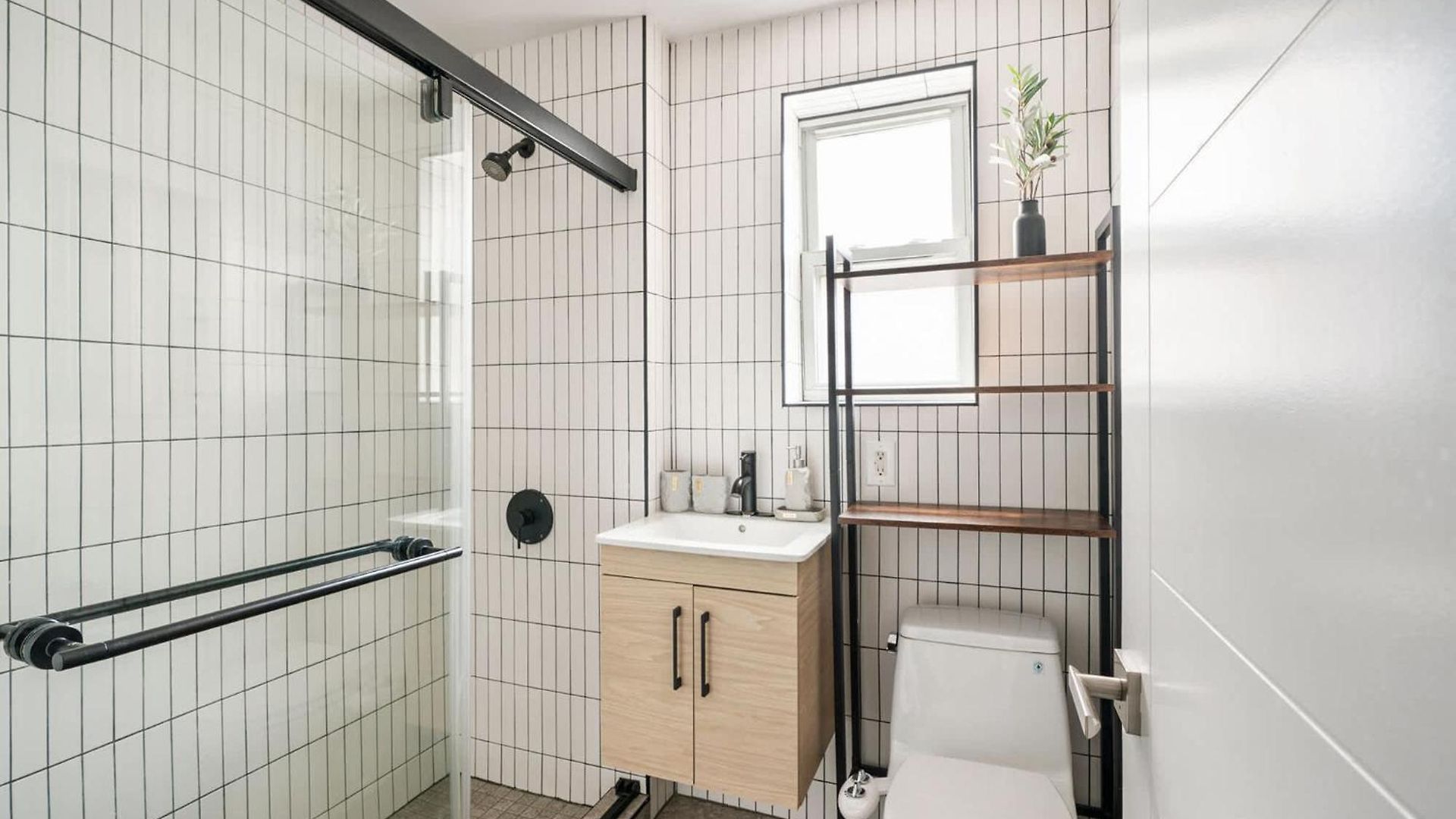 Apartment 39-2 Renovated 3br Prime Hudson Yards Area