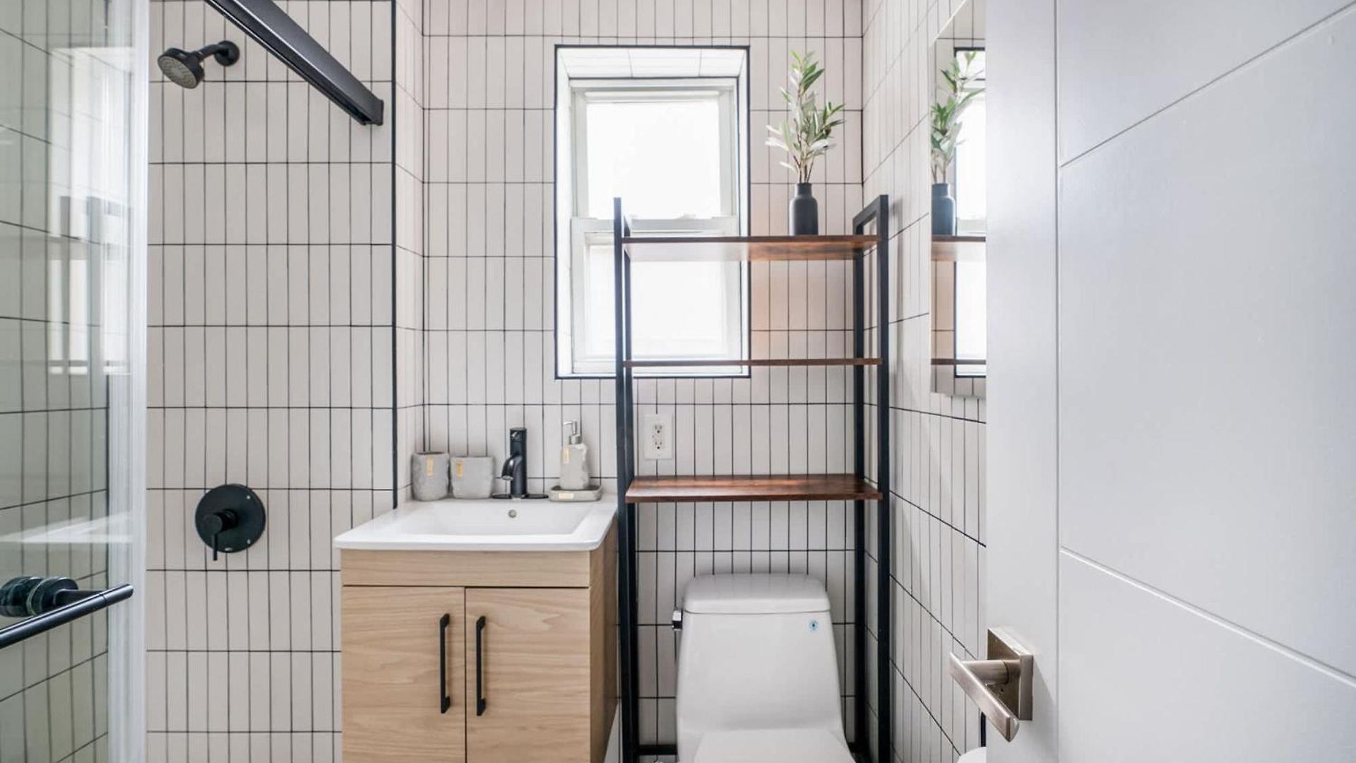 39-2 Renovated 3br Prime Hudson Yards Area Apartment New York
