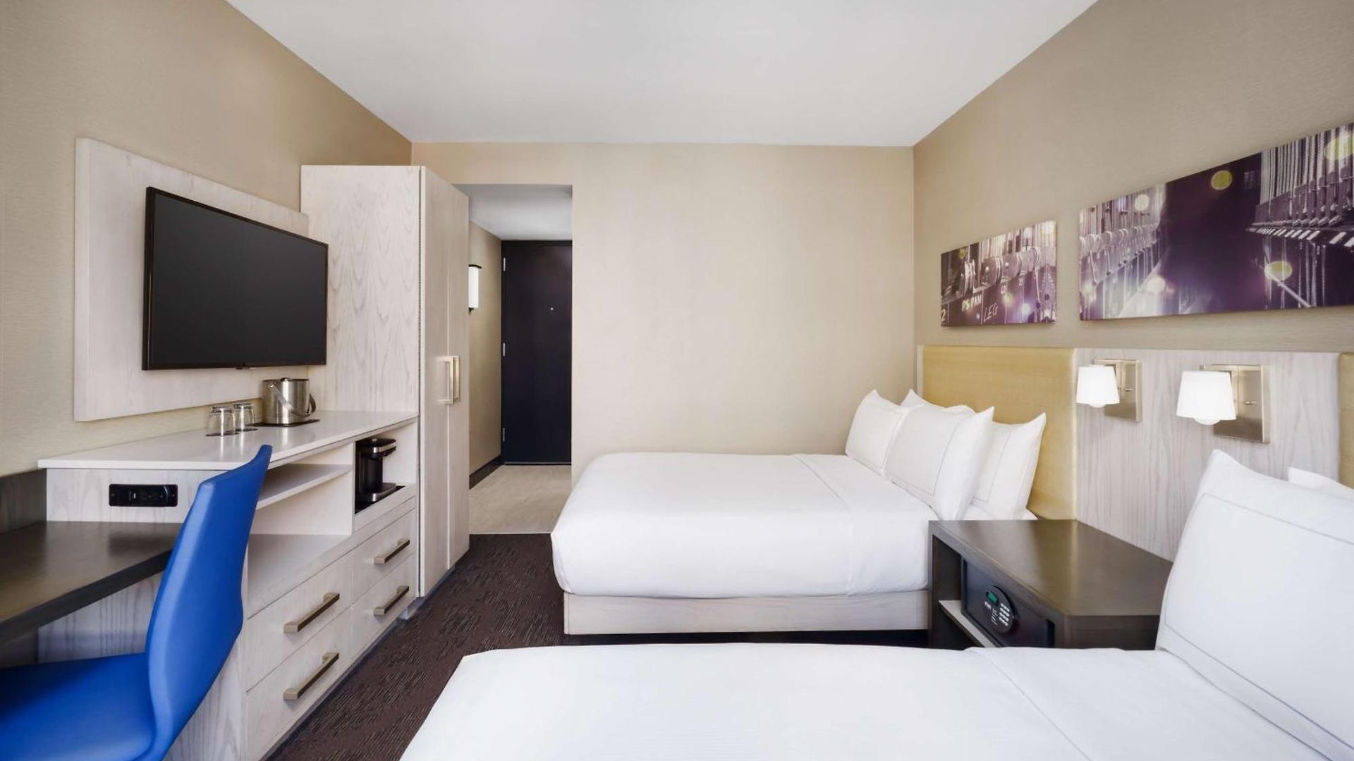 Doubletree By Hilton New York Times Square West 4* New York