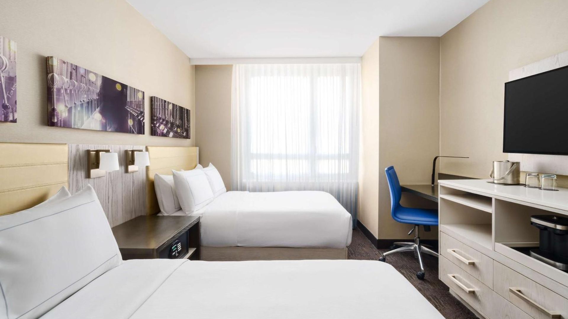 Doubletree By Hilton New York Times Square West Hotel 4*