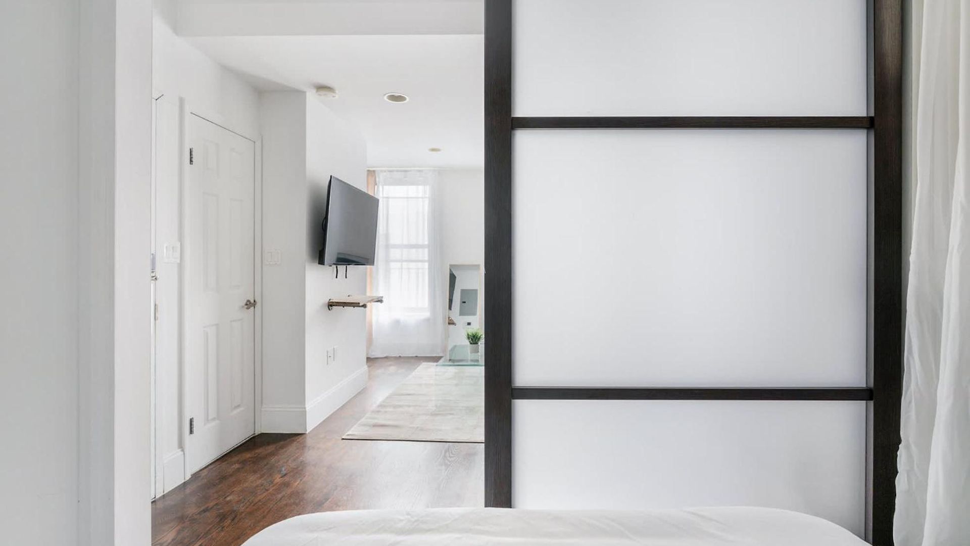69-5b I Stylish Lower East Side 1br Brand New New York