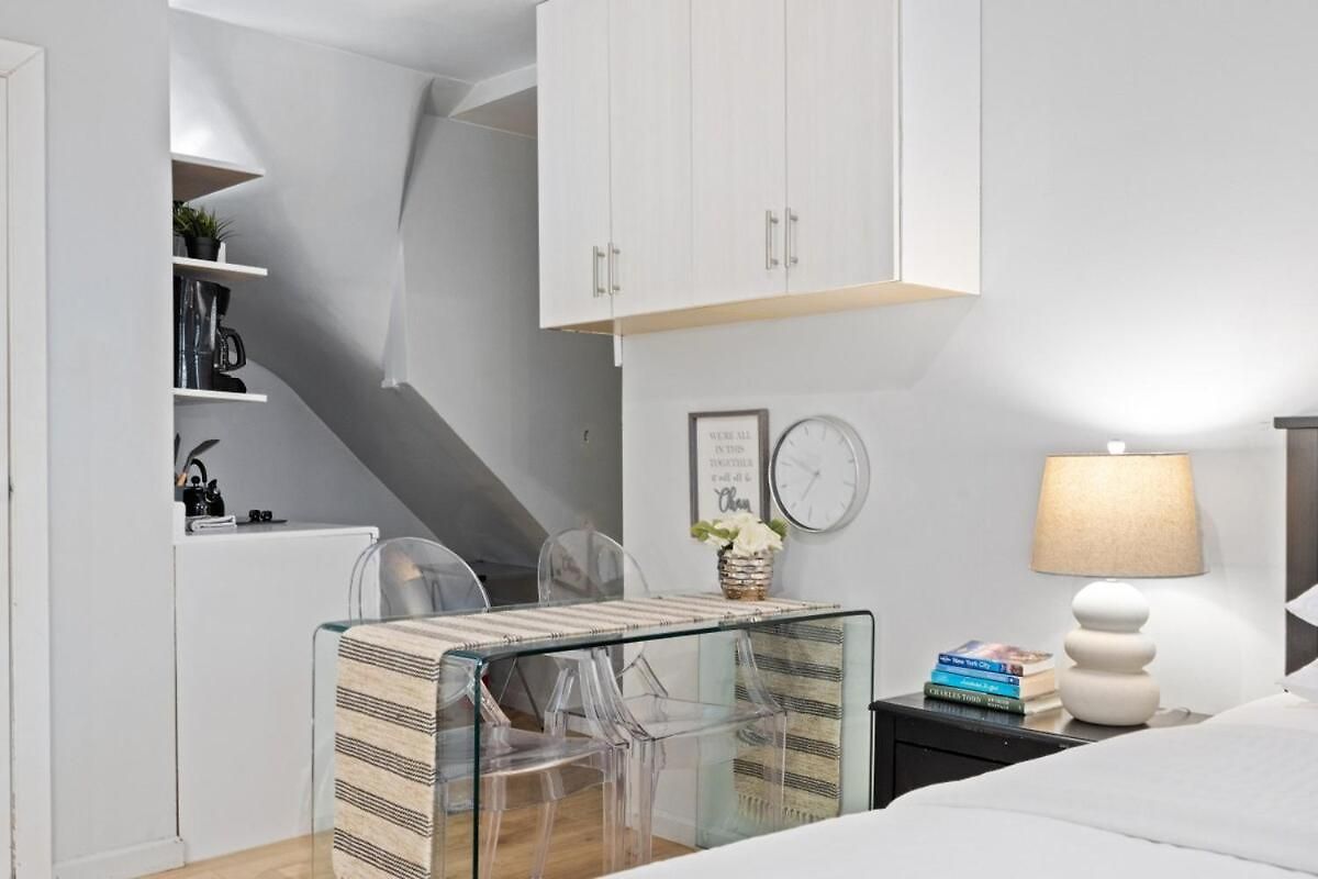 Near Restaurants Broadway And Shopping Apartment New York