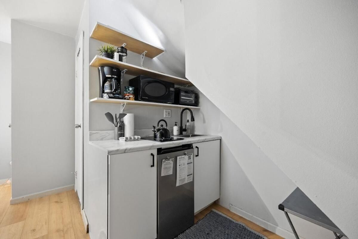 Near Restaurants Broadway And Shopping Apartment New York
