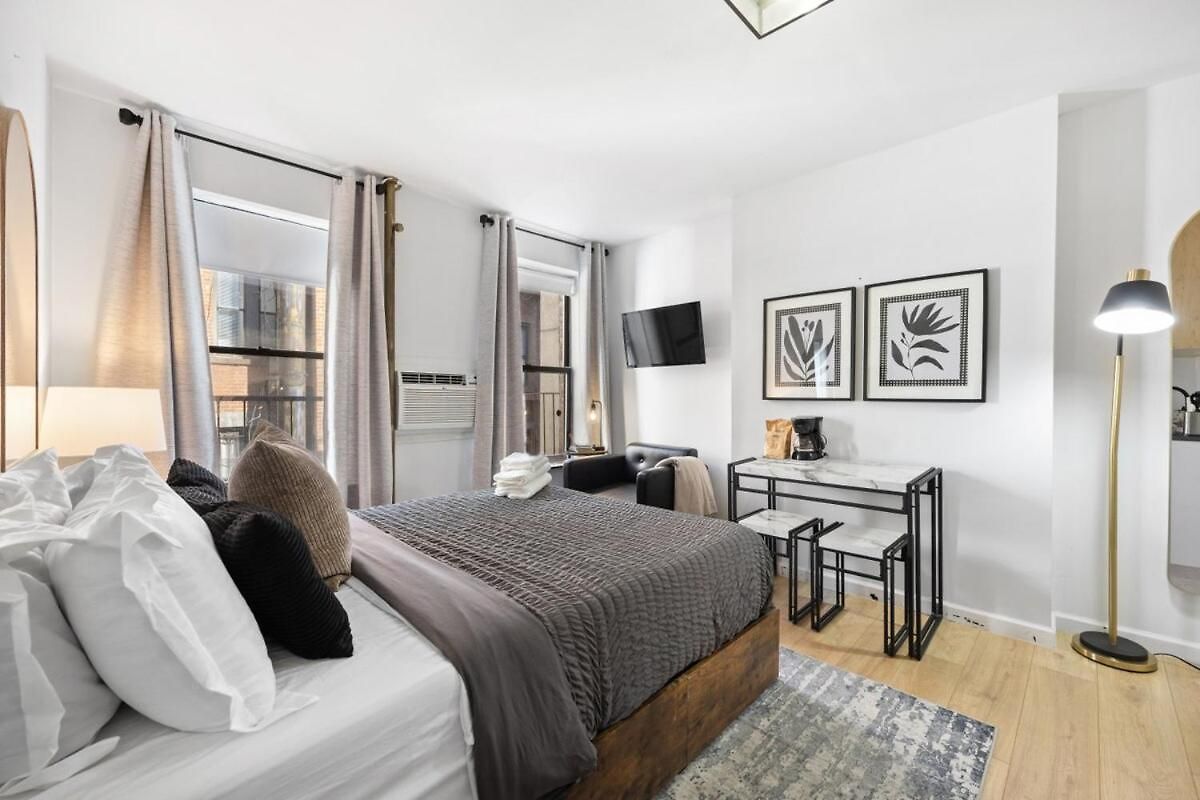 Midtown - Walking Distance To Times Square * New York
