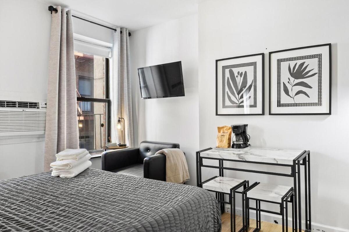 Midtown - Walking Distance To Times Square Apartment New York