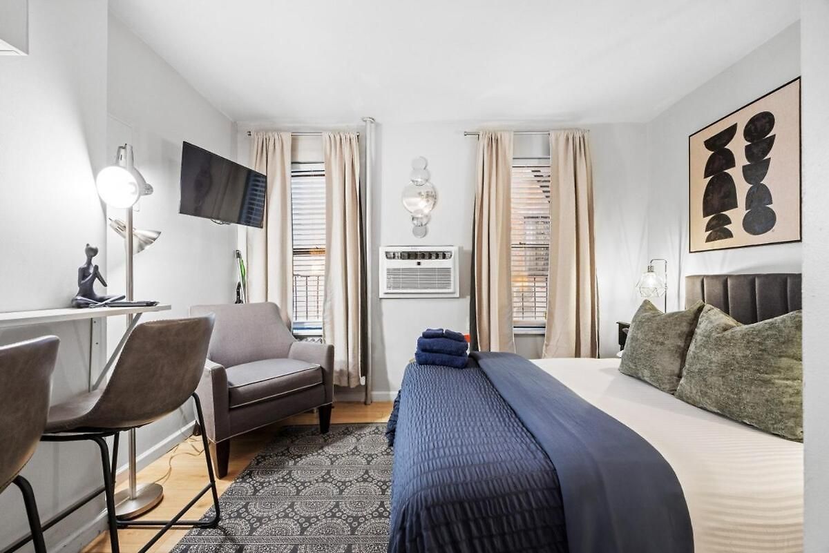 Walk To Time Square Cozy Apartment *
