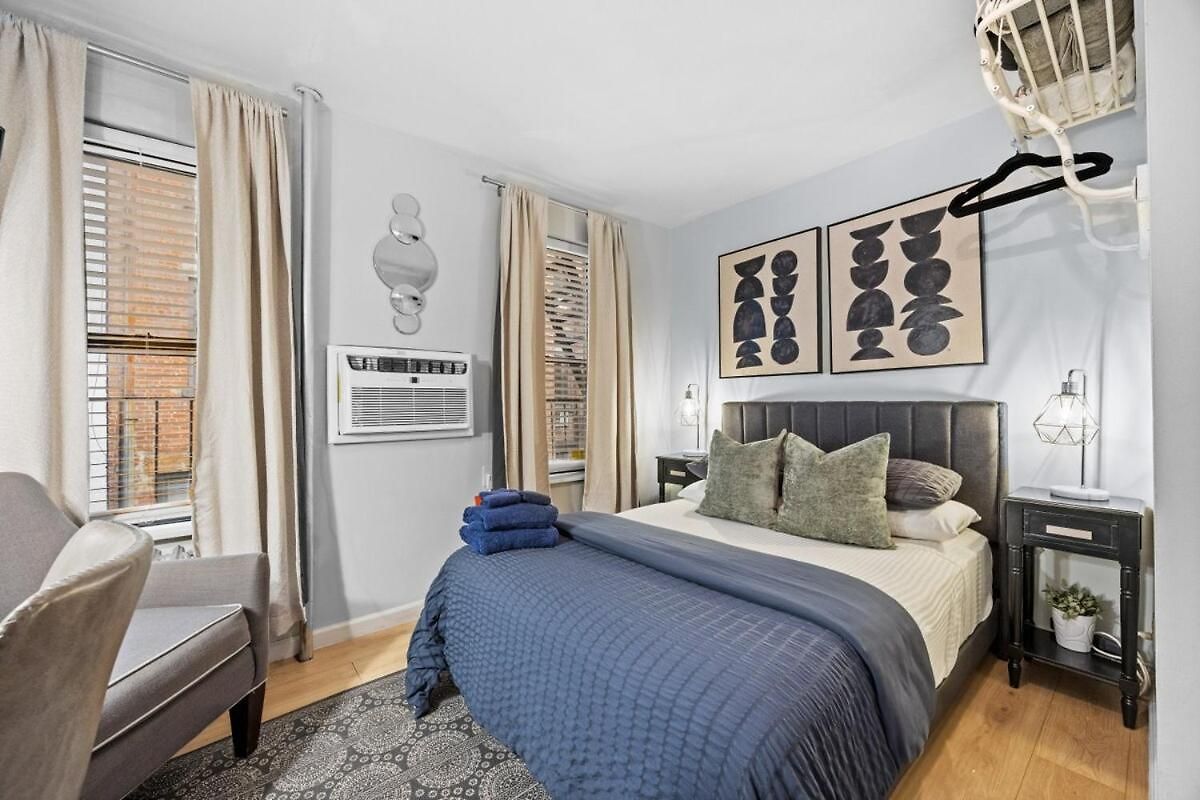 Walk To Time Square Cozy Apartment
