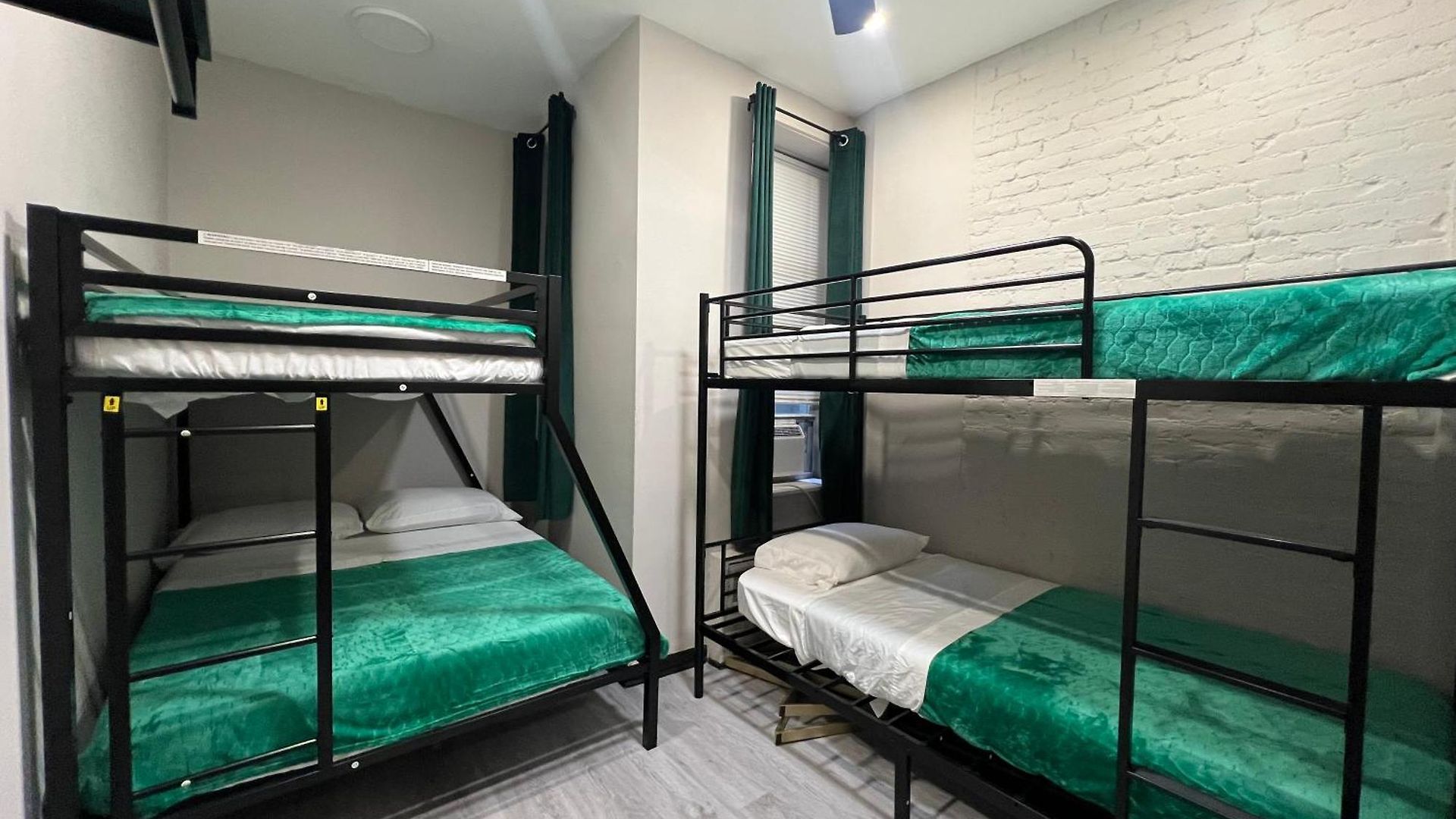 The Midtown Marquis Apartment *