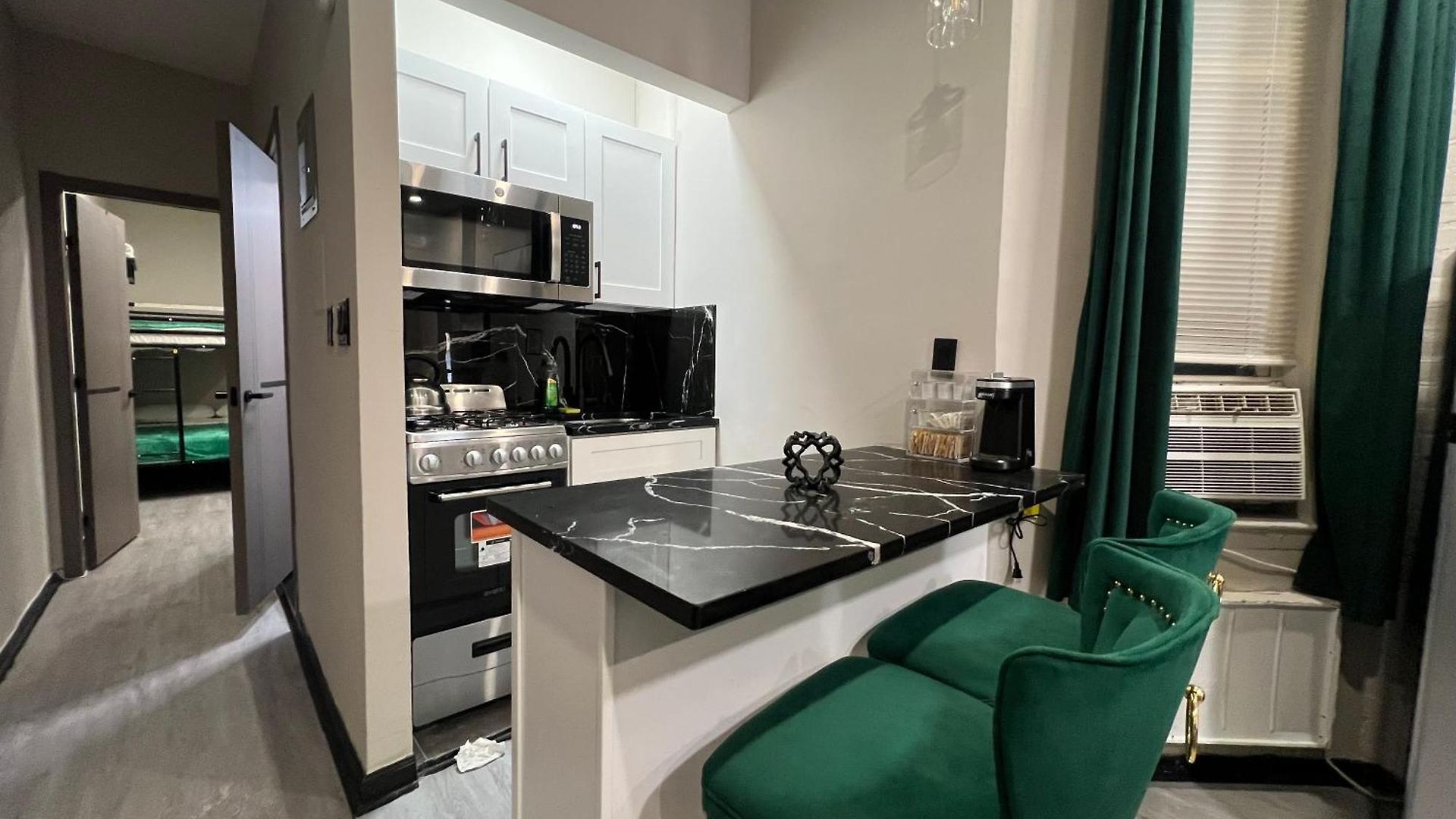 The Midtown Marquis Apartment