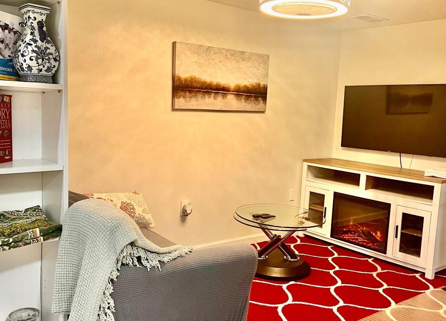 Apartment Intercon Ground *
