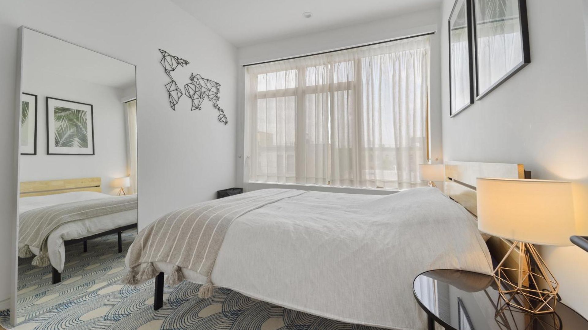 Sunny Oasis With Wd I Air I Desk I Free Park Apartment *