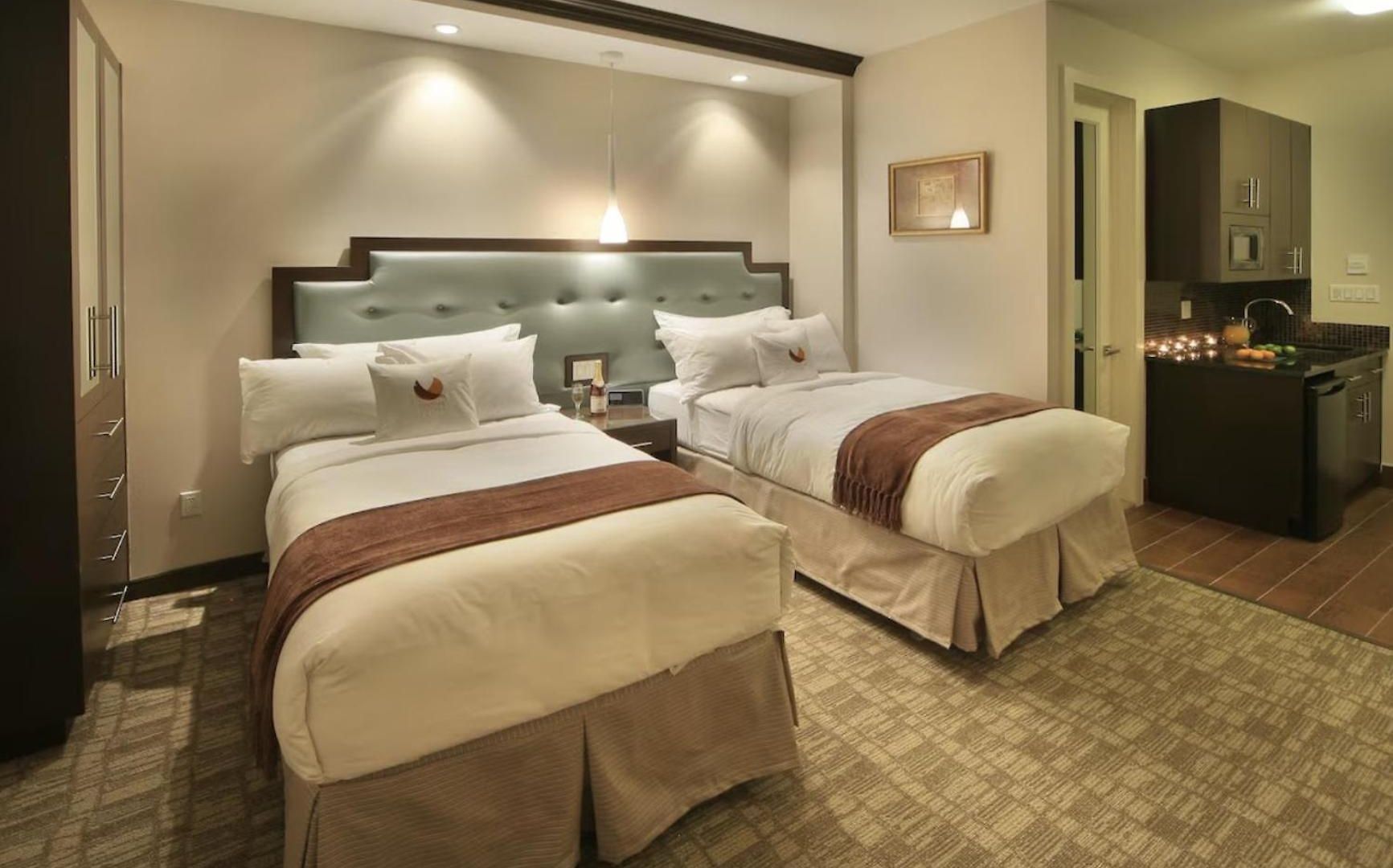 Aura Brooklyn 4* New York
