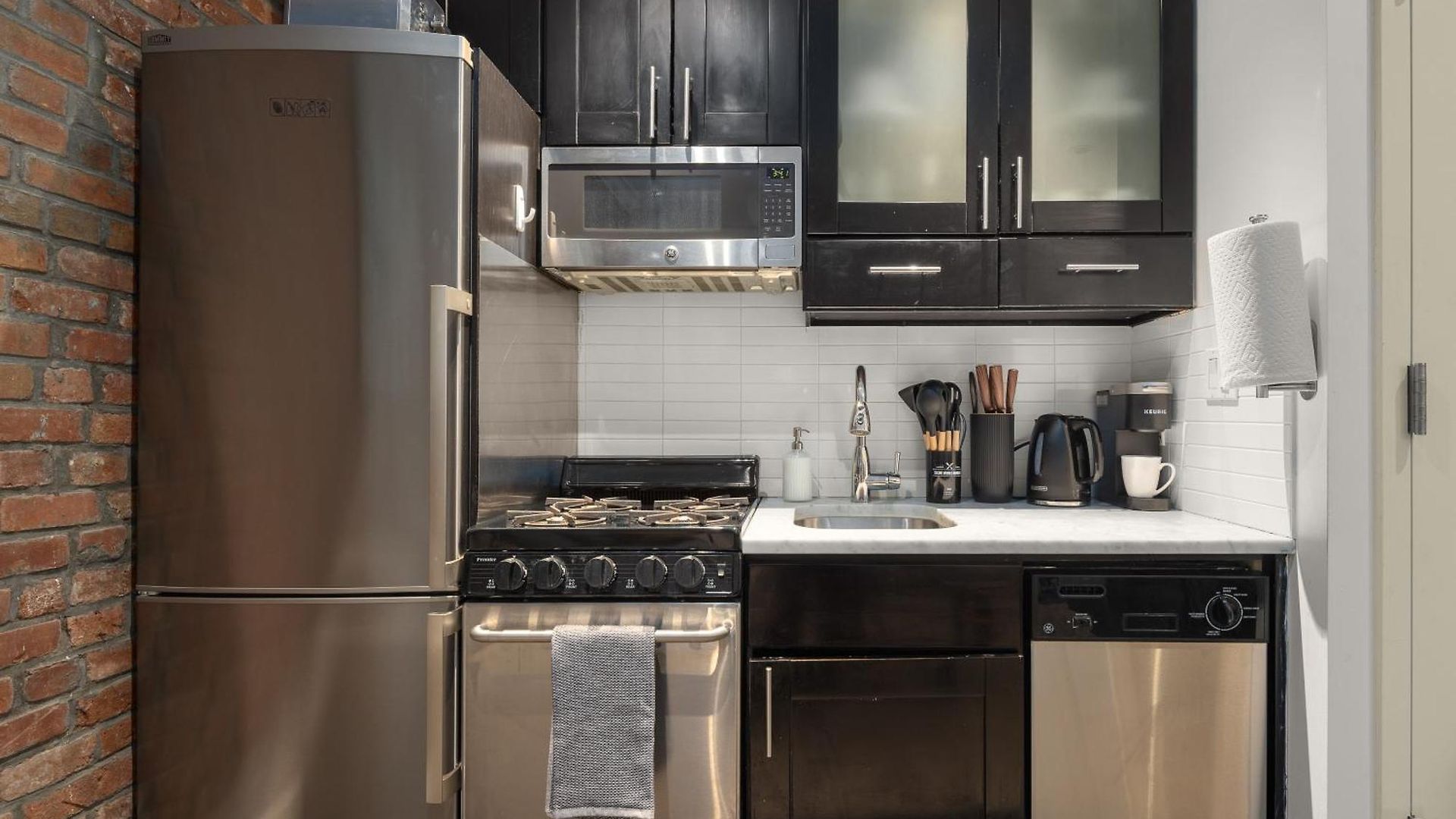 Apartment Explore Nyc! Cozy 2br In Prime Location *