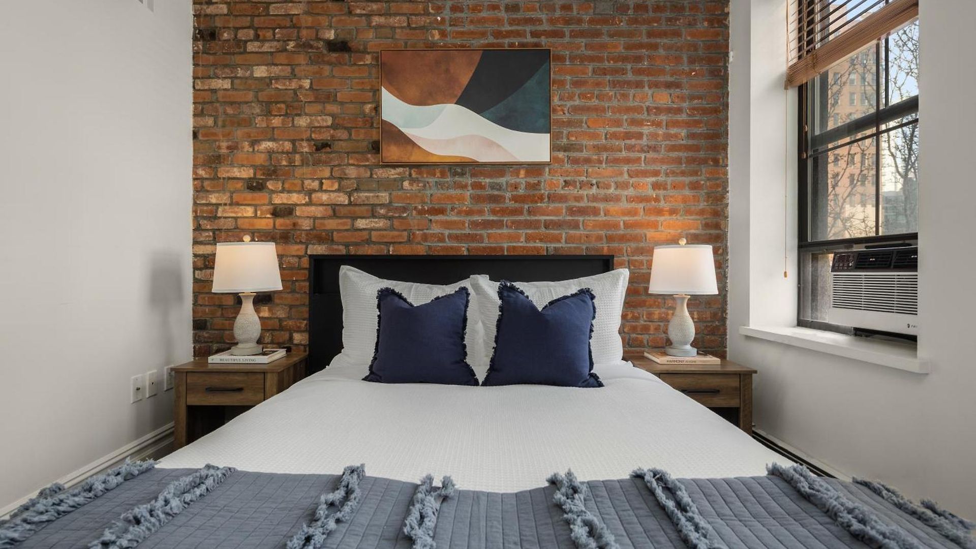 Rustic Nyc In Trendy Hudson Yard Apartment New York