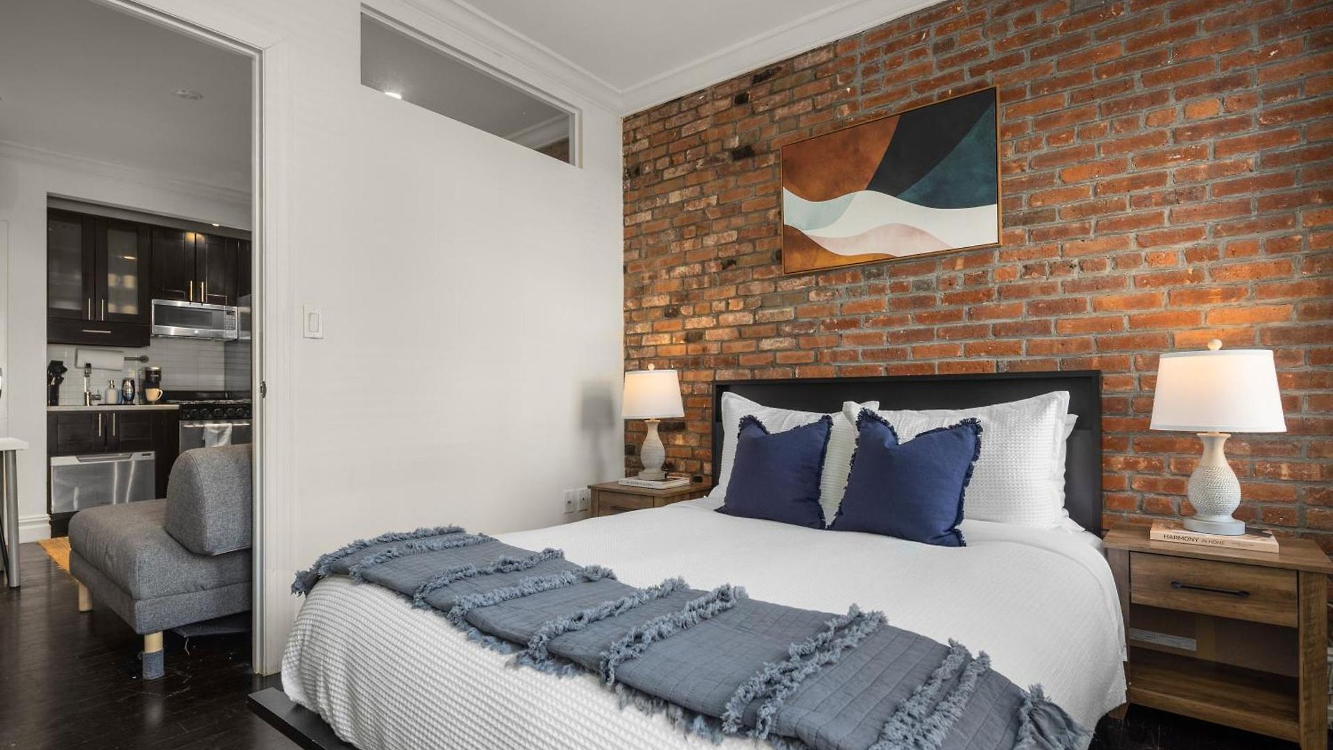Rustic Nyc In Trendy Hudson Yard Apartment *