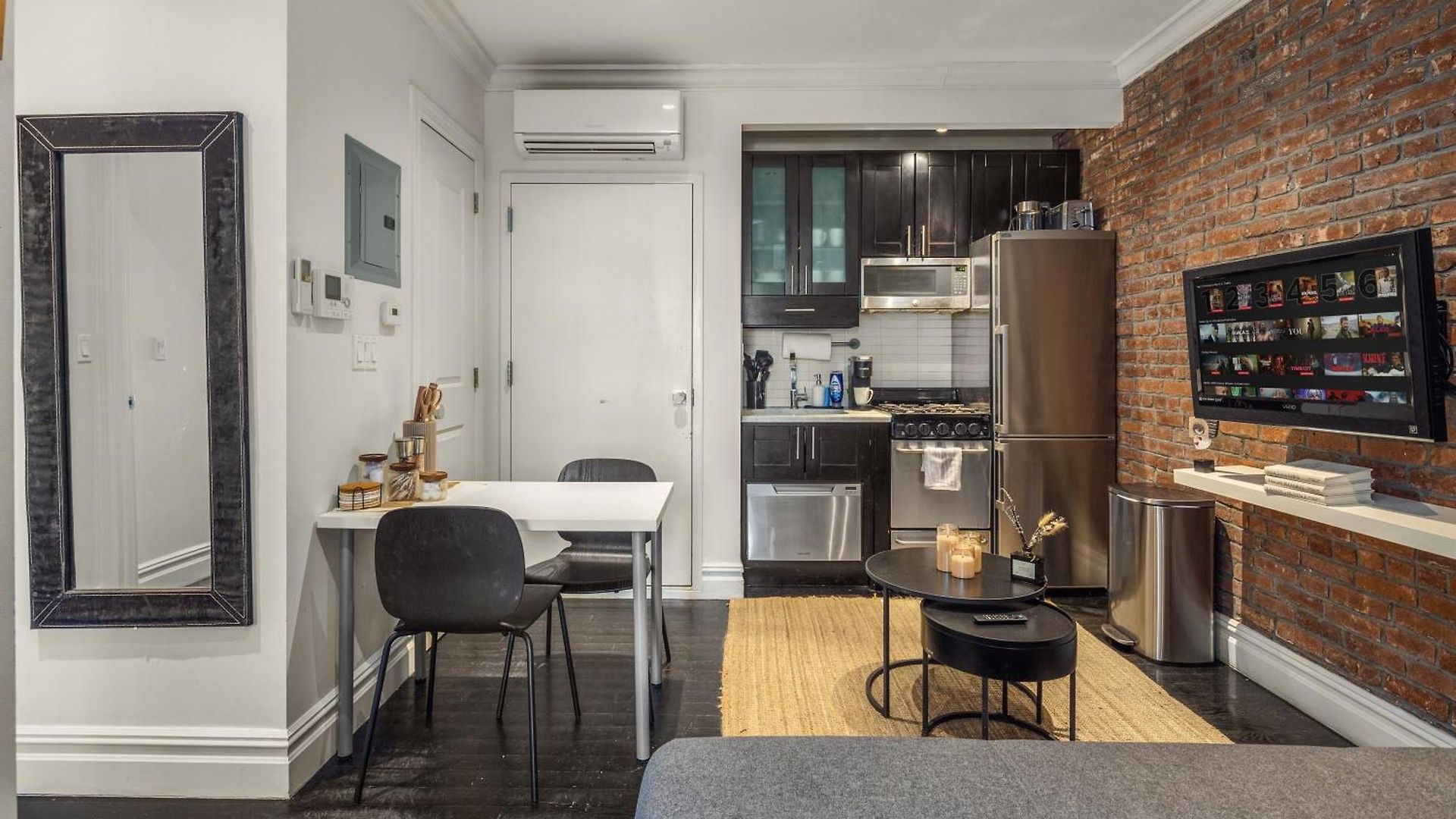 Rustic Nyc In Trendy Hudson Yard New York
