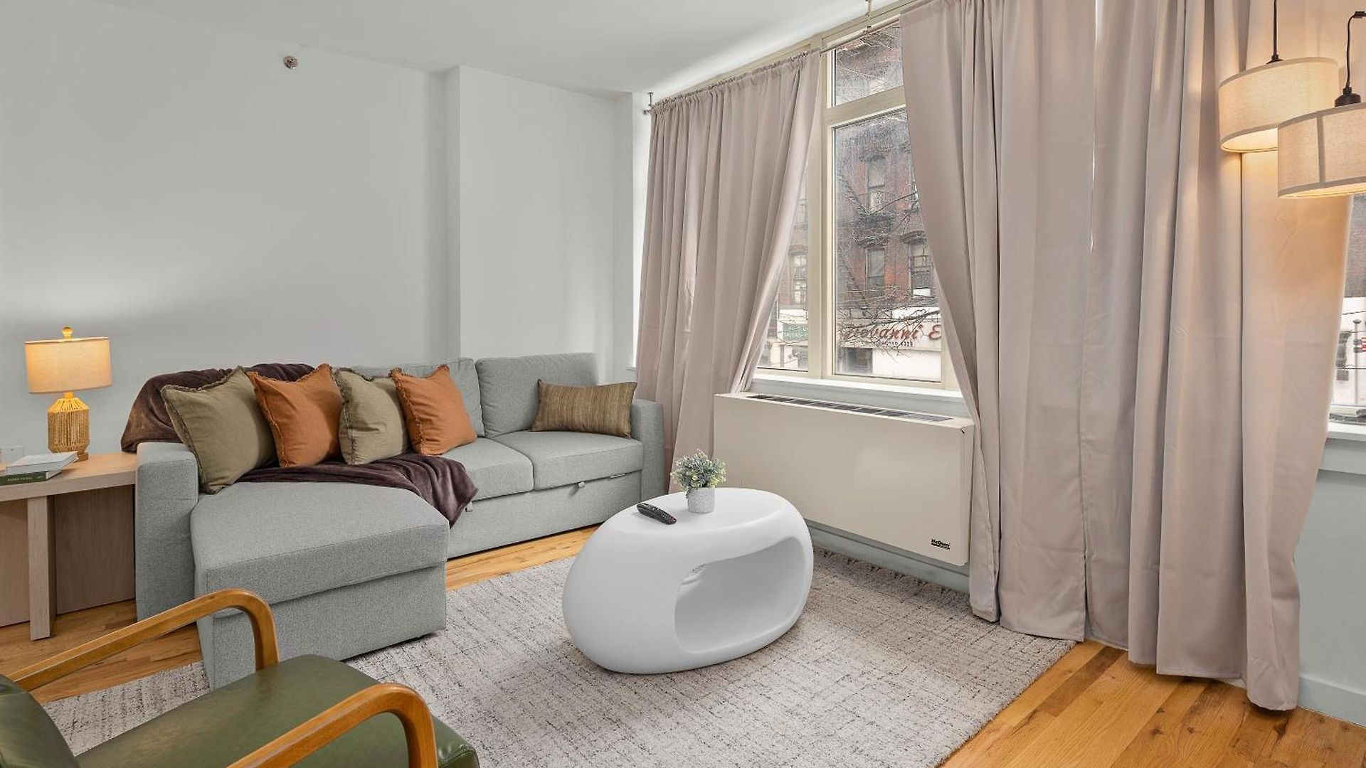 Apartment Modern 2br Steps From New York's Iconic Broadway