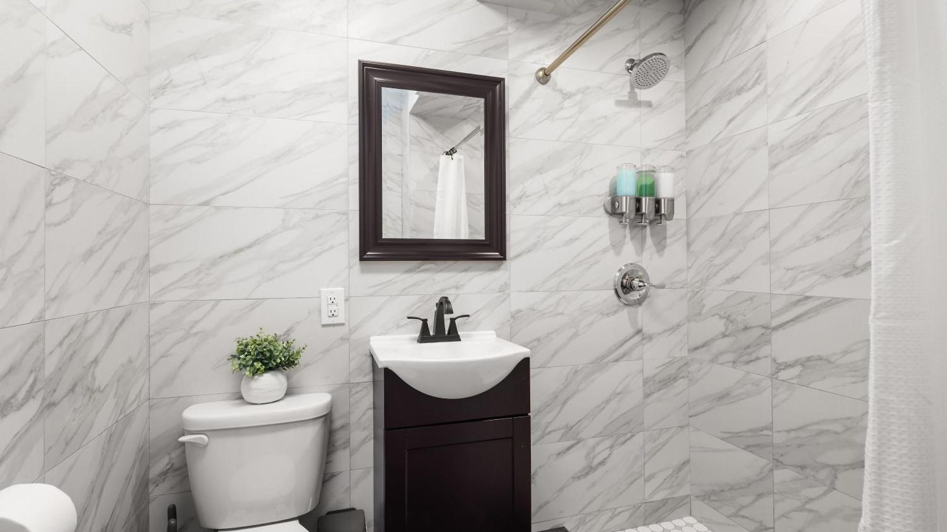Beautifully Designed 3 Bdr In Dumbo Nyc New York