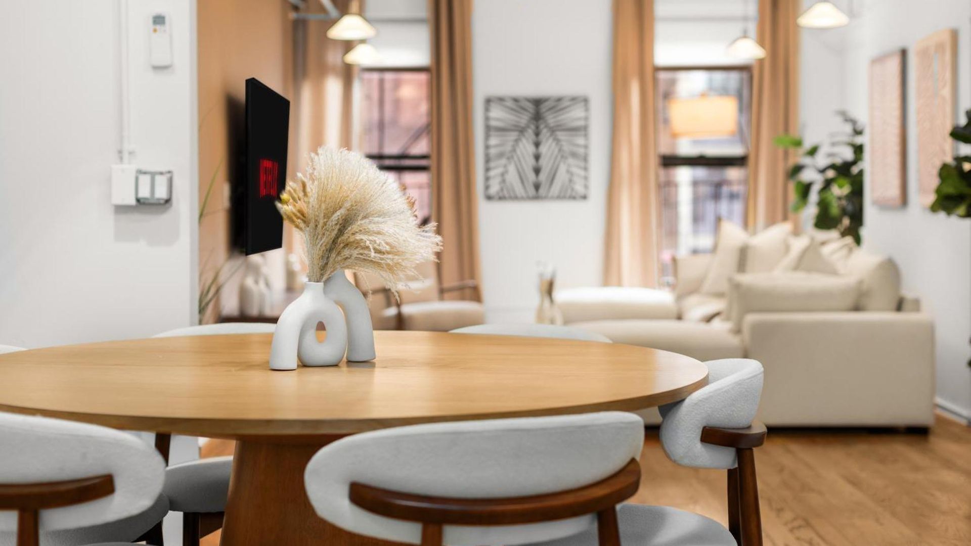 Beautifully Designed 3 Bdr In Dumbo Nyc