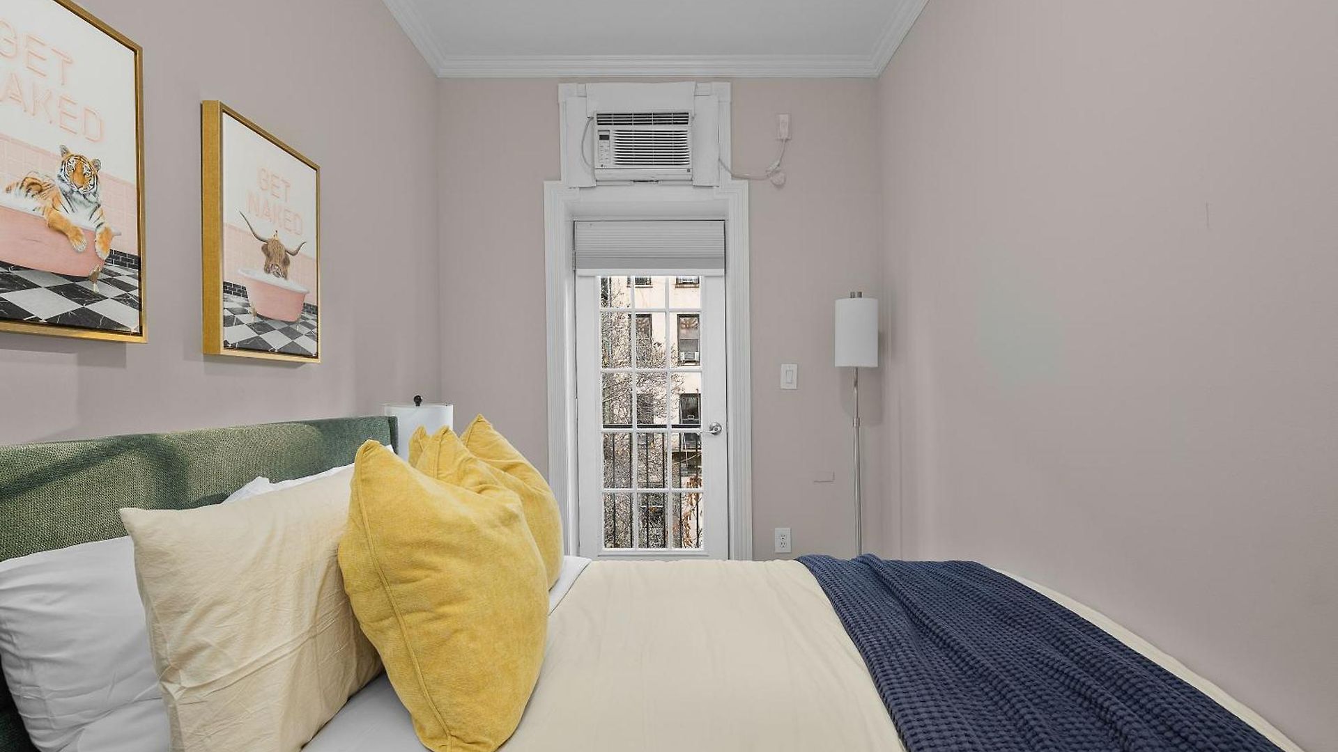 Apartment Spacious Midtown Retreat 2br Nyc Haven Near Landmarks
