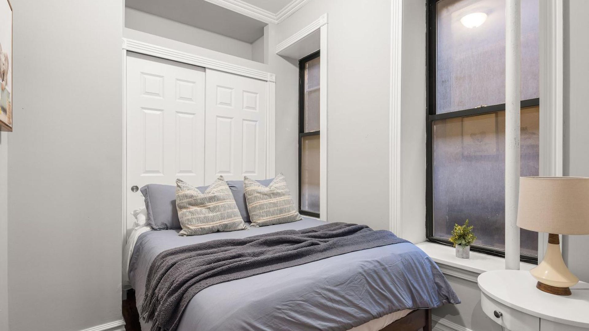 Stylish Escape Modern 2br On Street *