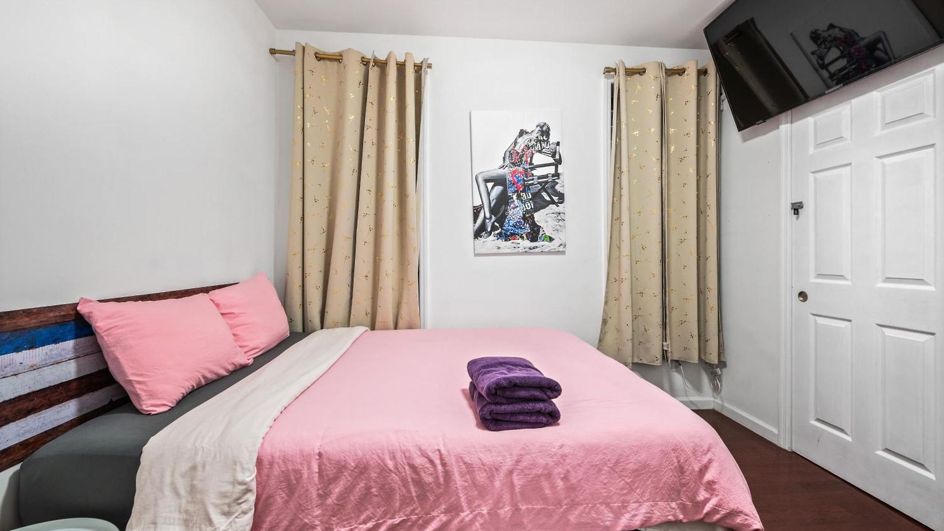 Hotel Monthly Lower East Side Two Bedroom 4*