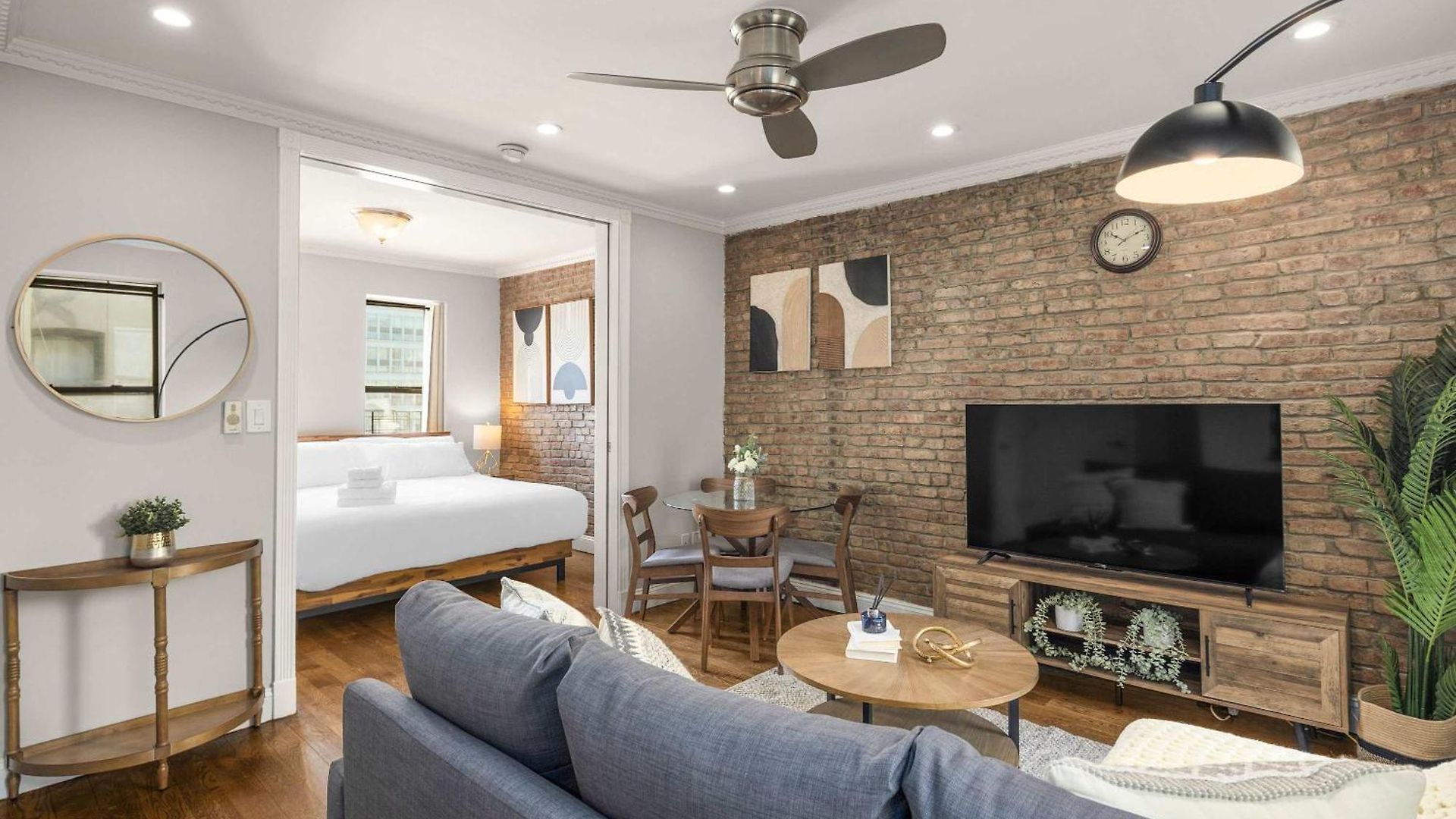 Stylish Nyc Retreat Near Attractions Apartment *