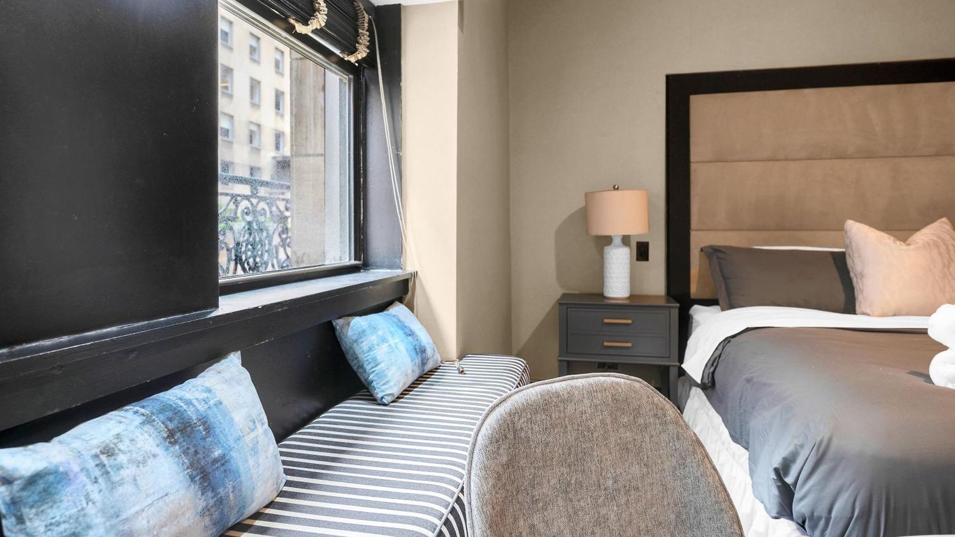 Nyc In The Location! Walking Distance To Everything! Apartment *
