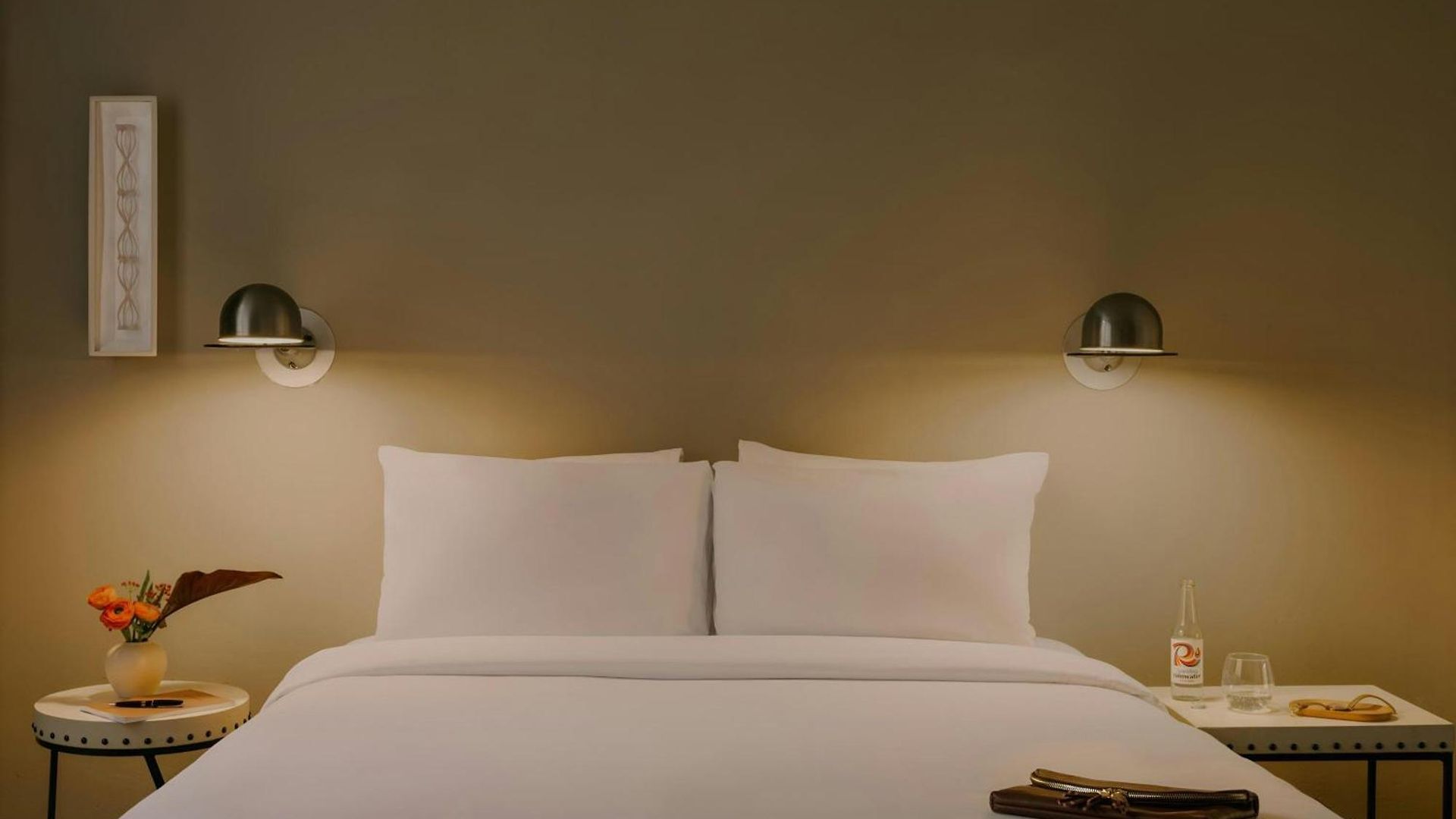 Hotel Chambers 4*
