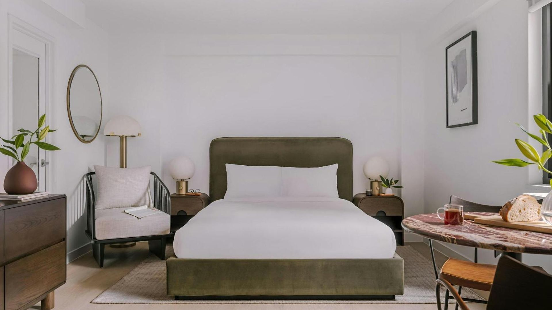 Nester Finn Grand Central 4*