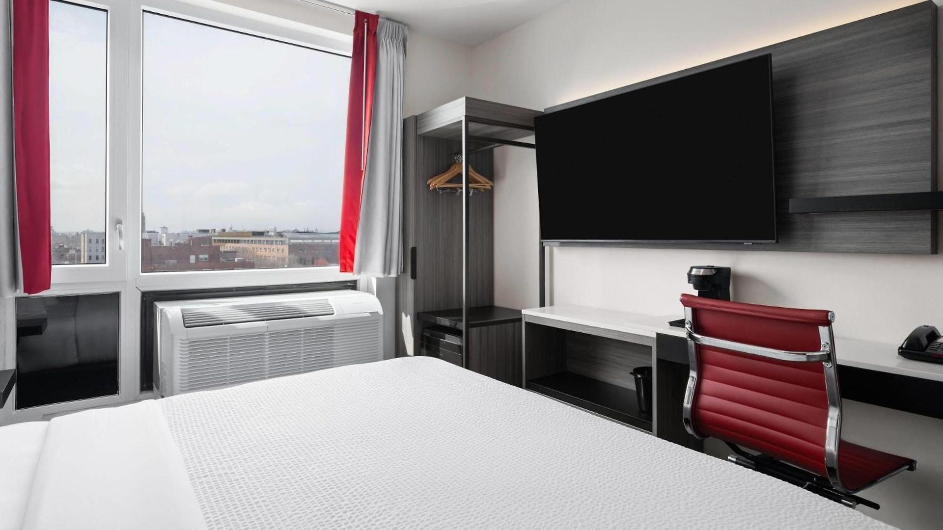 Ramada By Wyndham Brooklyn Near Flatbush Hotel