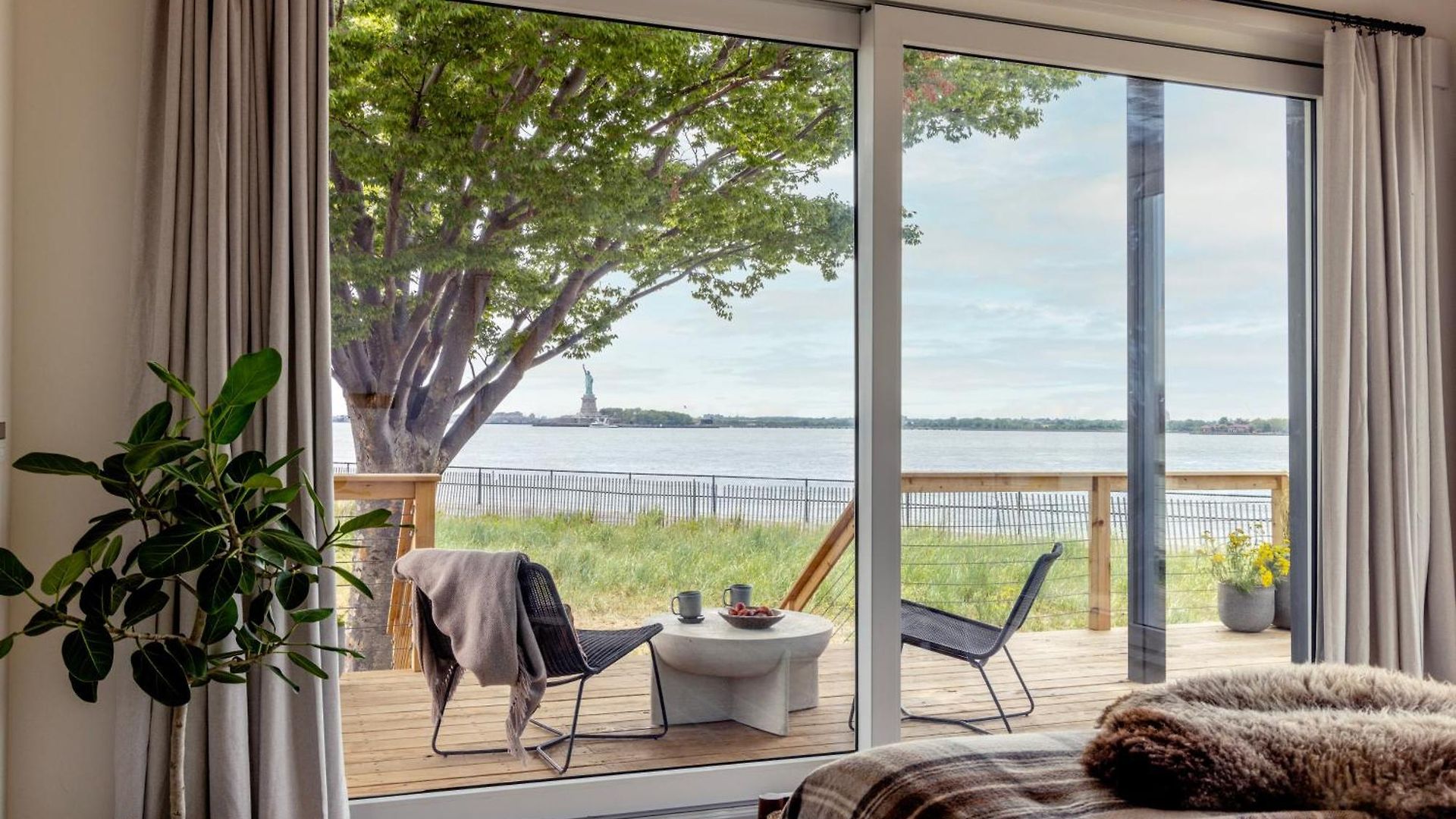 Hotel Collective Retreats Governors Island