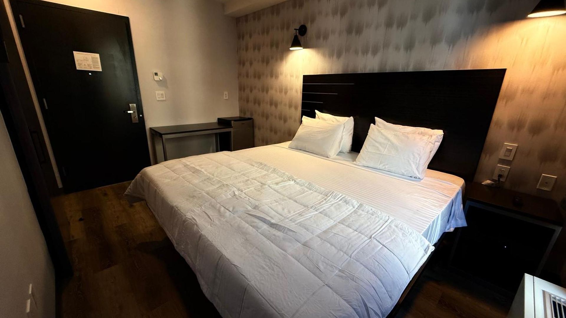 Bkway Brooklyn Hotel