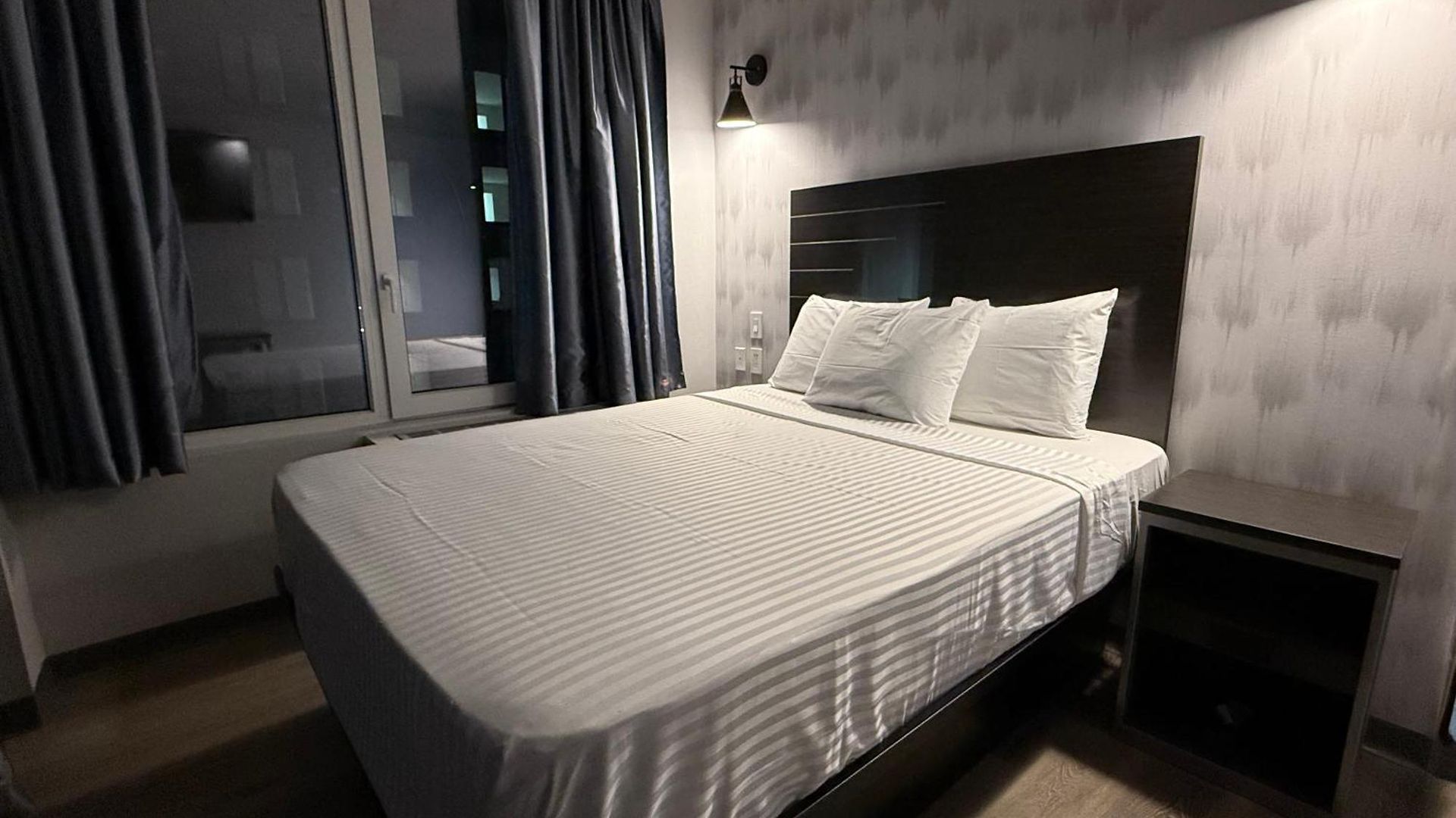 Hotel Bkway Brooklyn 3*