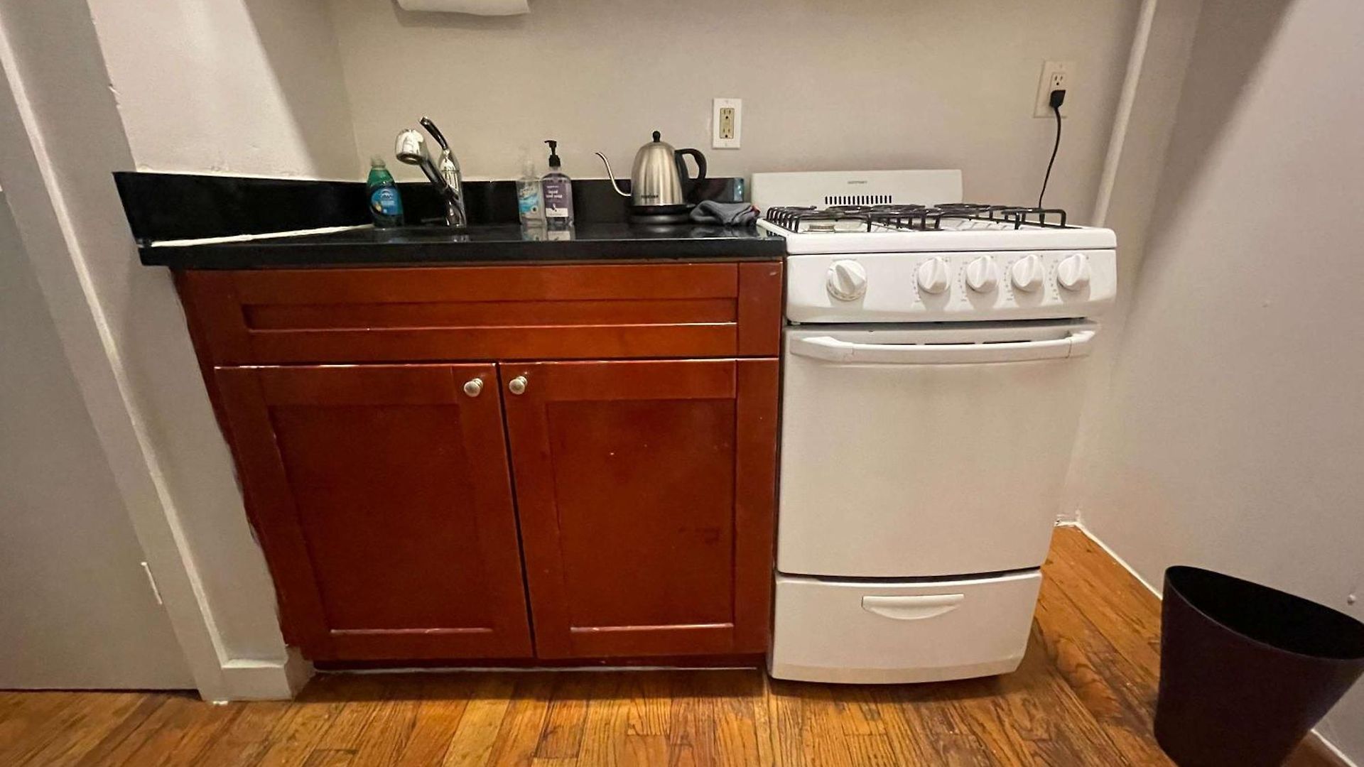 Union Square 4 With Shower - Shared Toilet Apartment New York