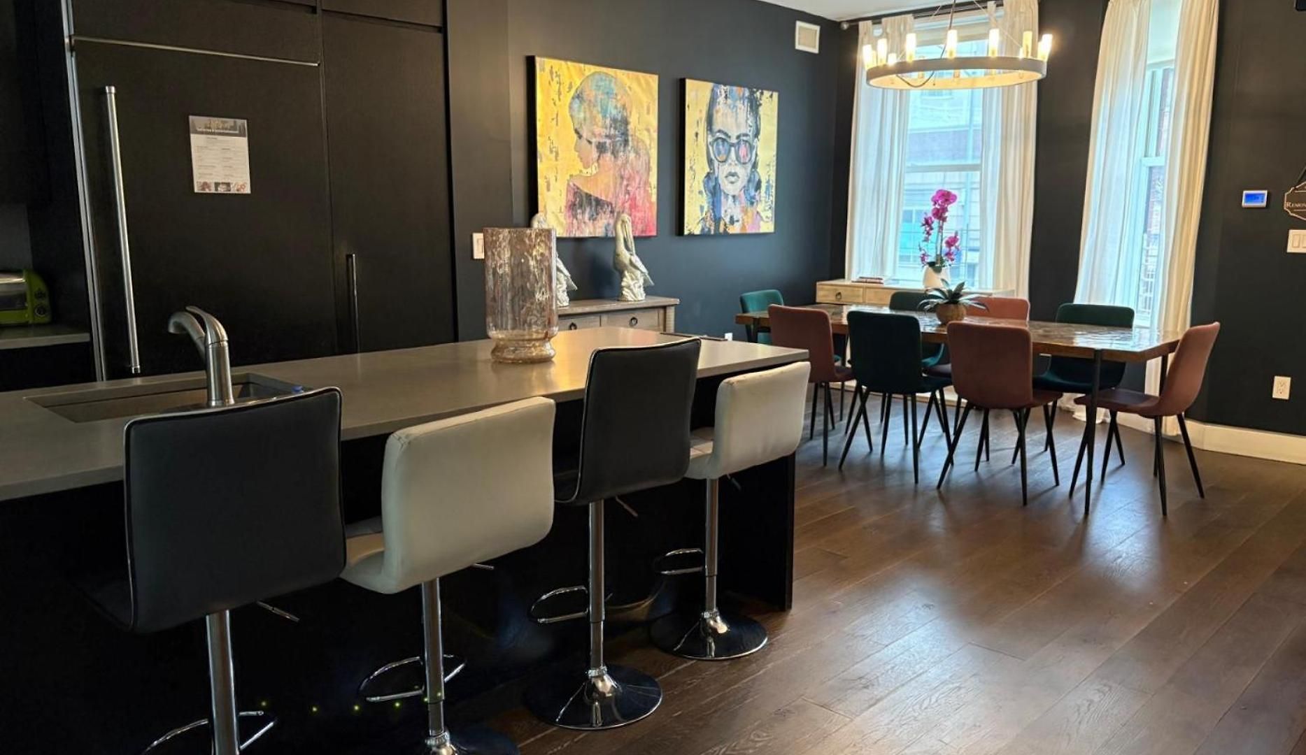 Harlem New Multi-million Dollar Manhattan Brownstone Holiday home *