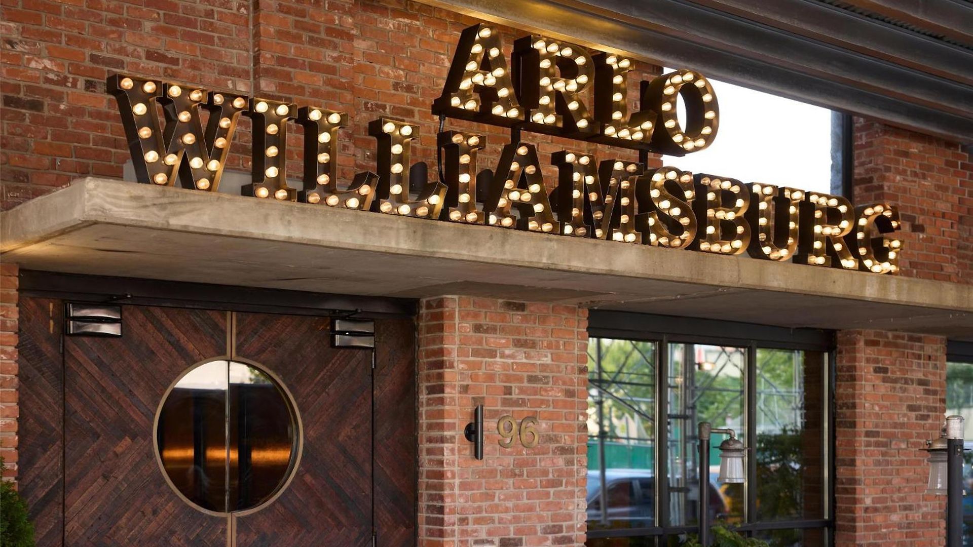 Arlo Williamsburg Hotel