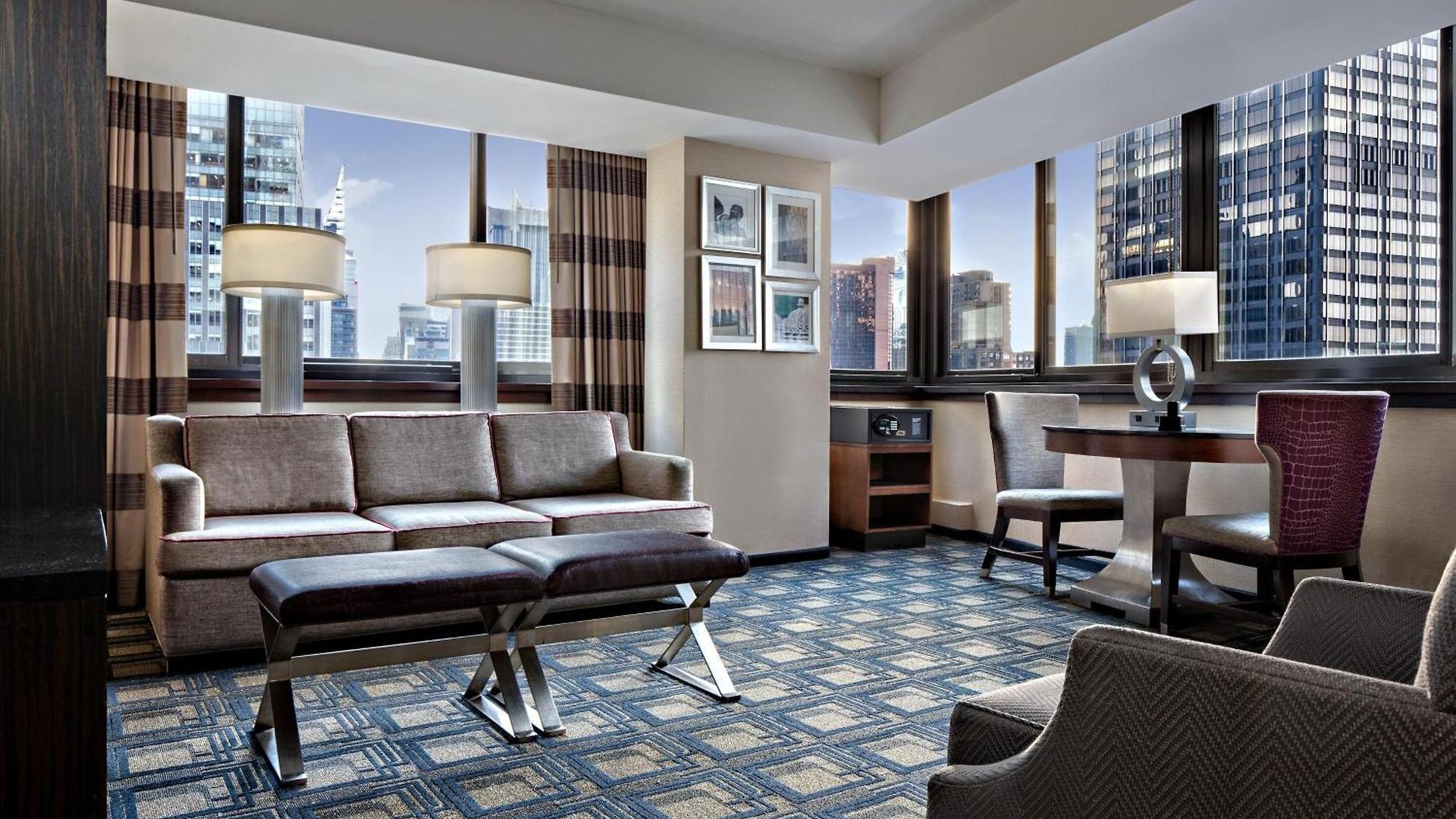 Sheraton Times Square Hotel 4*