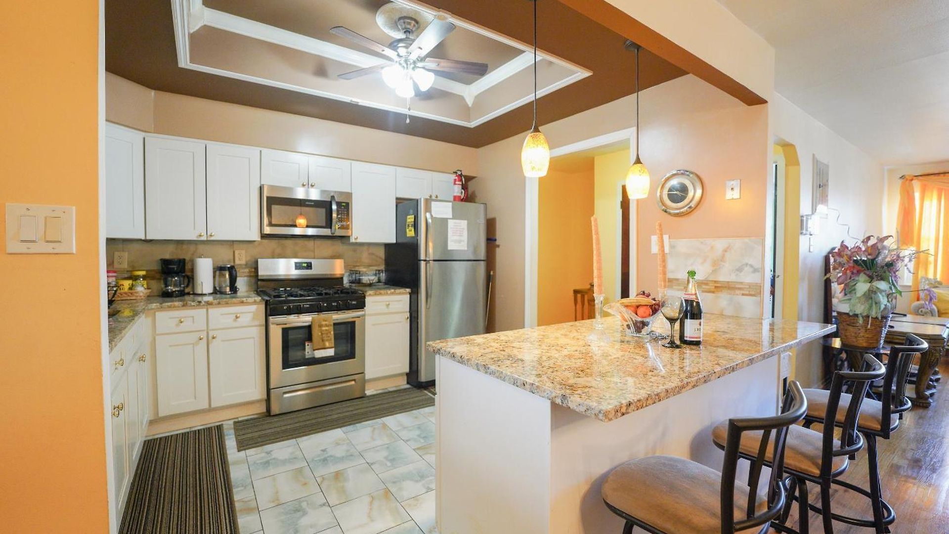 Chekells Cozy Close To Everything Free Wifi Apartment *