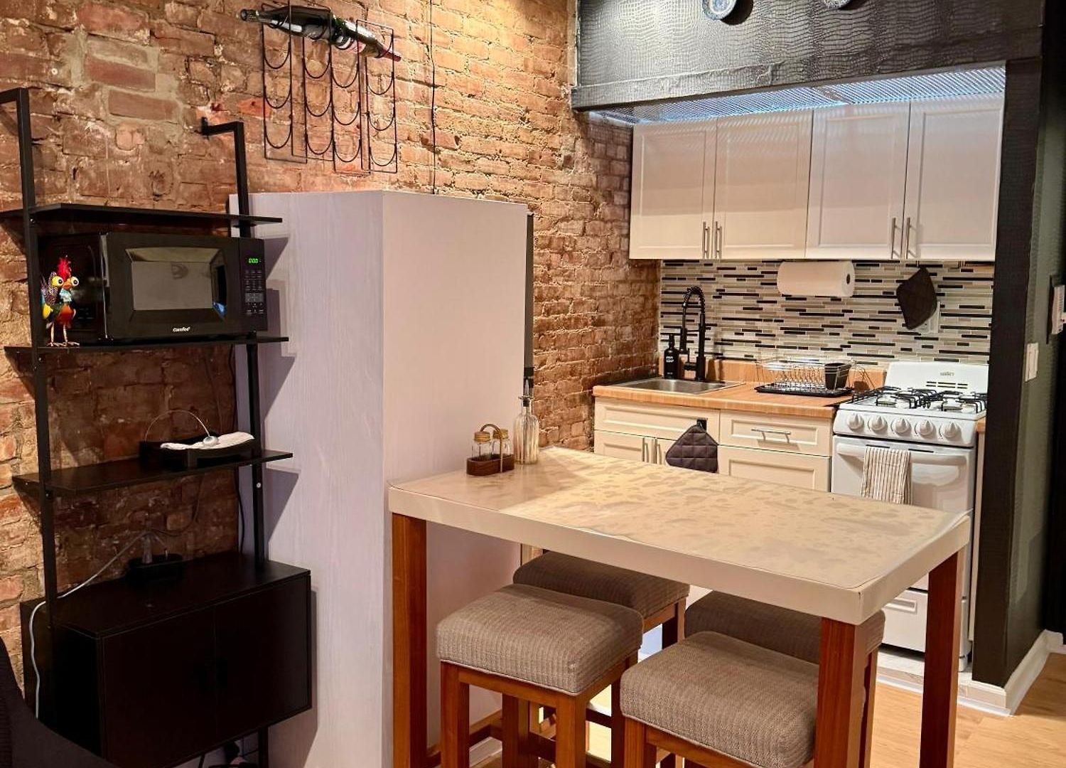 Gotham House Apartment