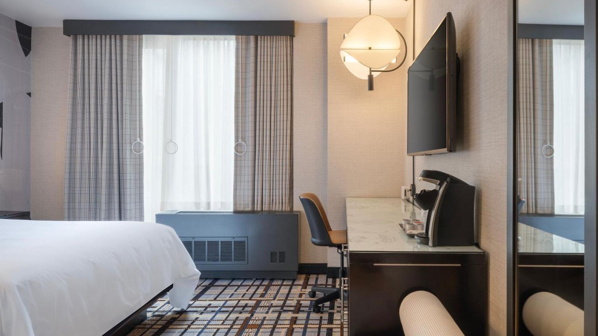Hotel Hilton Fashion District 4*