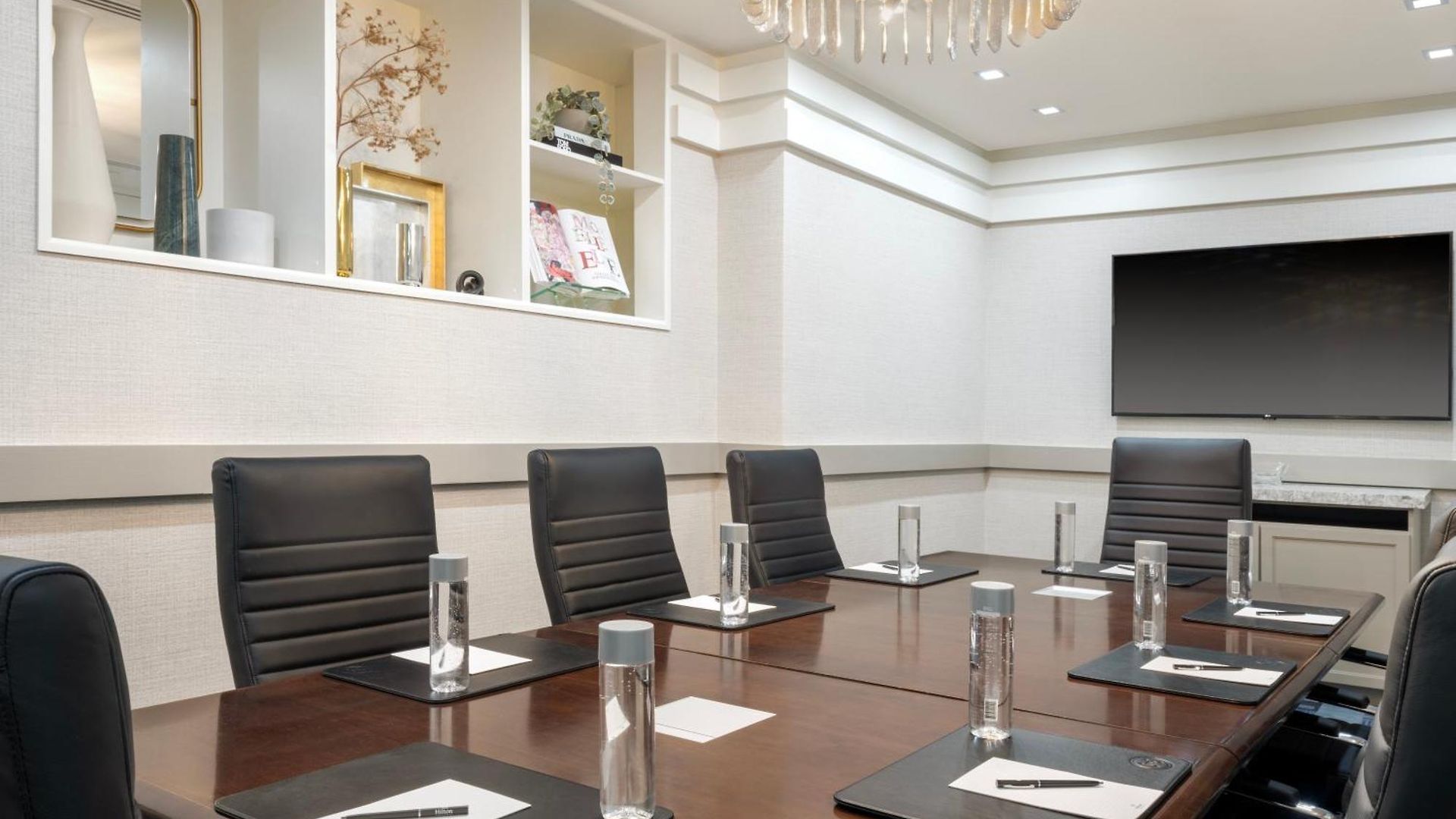 Hotel Hilton Fashion District 4*