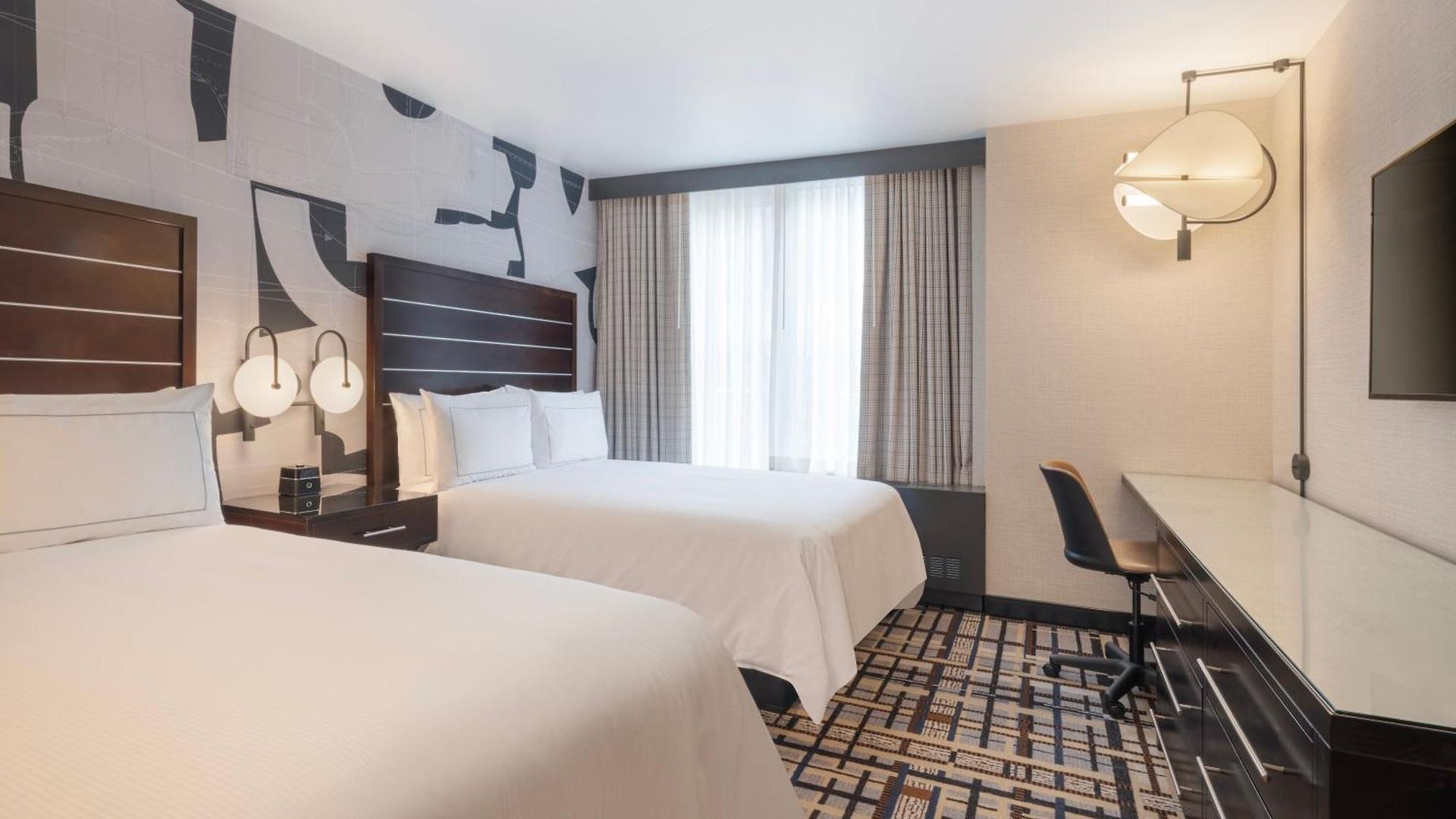Hotel Hilton Fashion District 4*